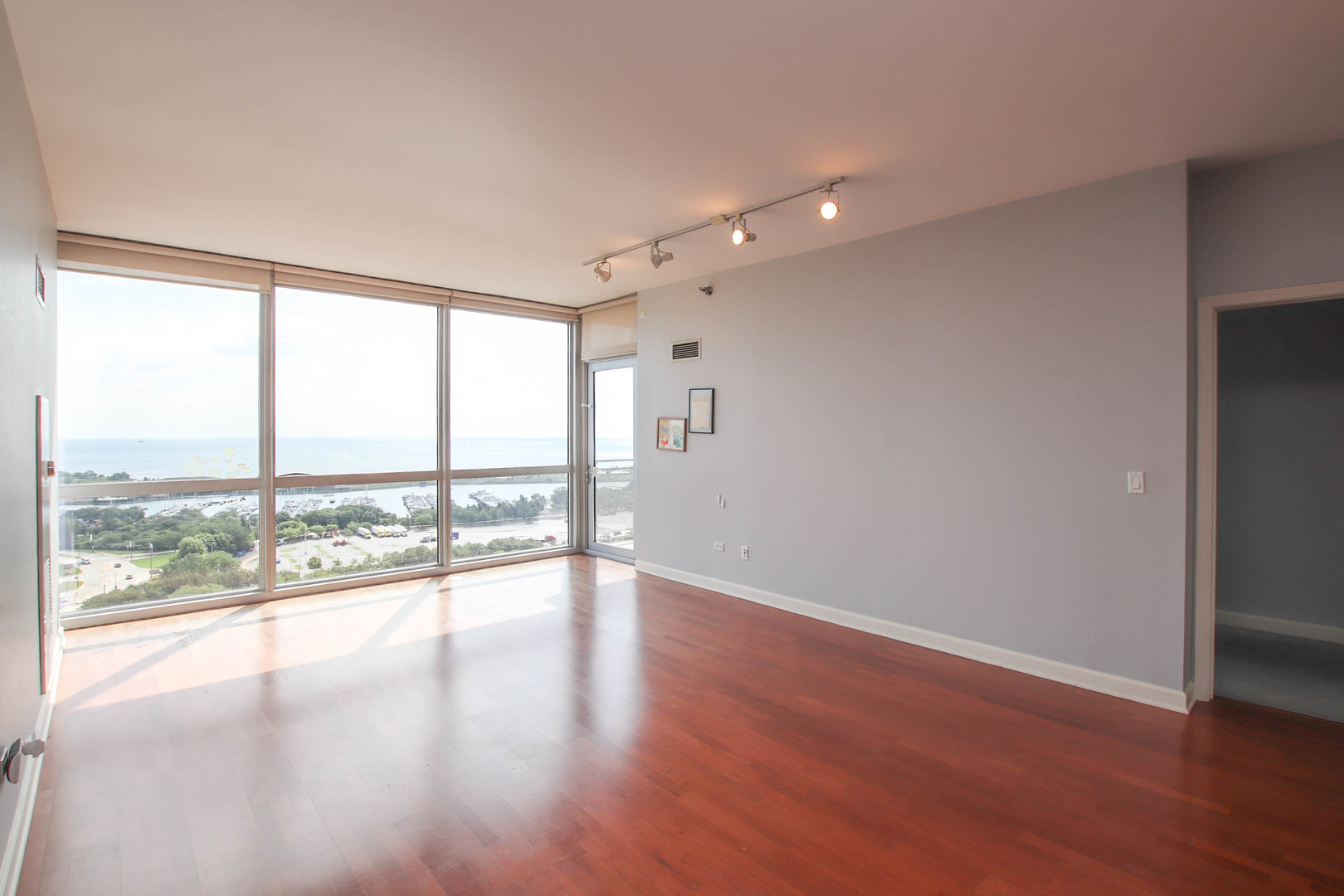 1841 S Calumet Avenue Unit: 1902