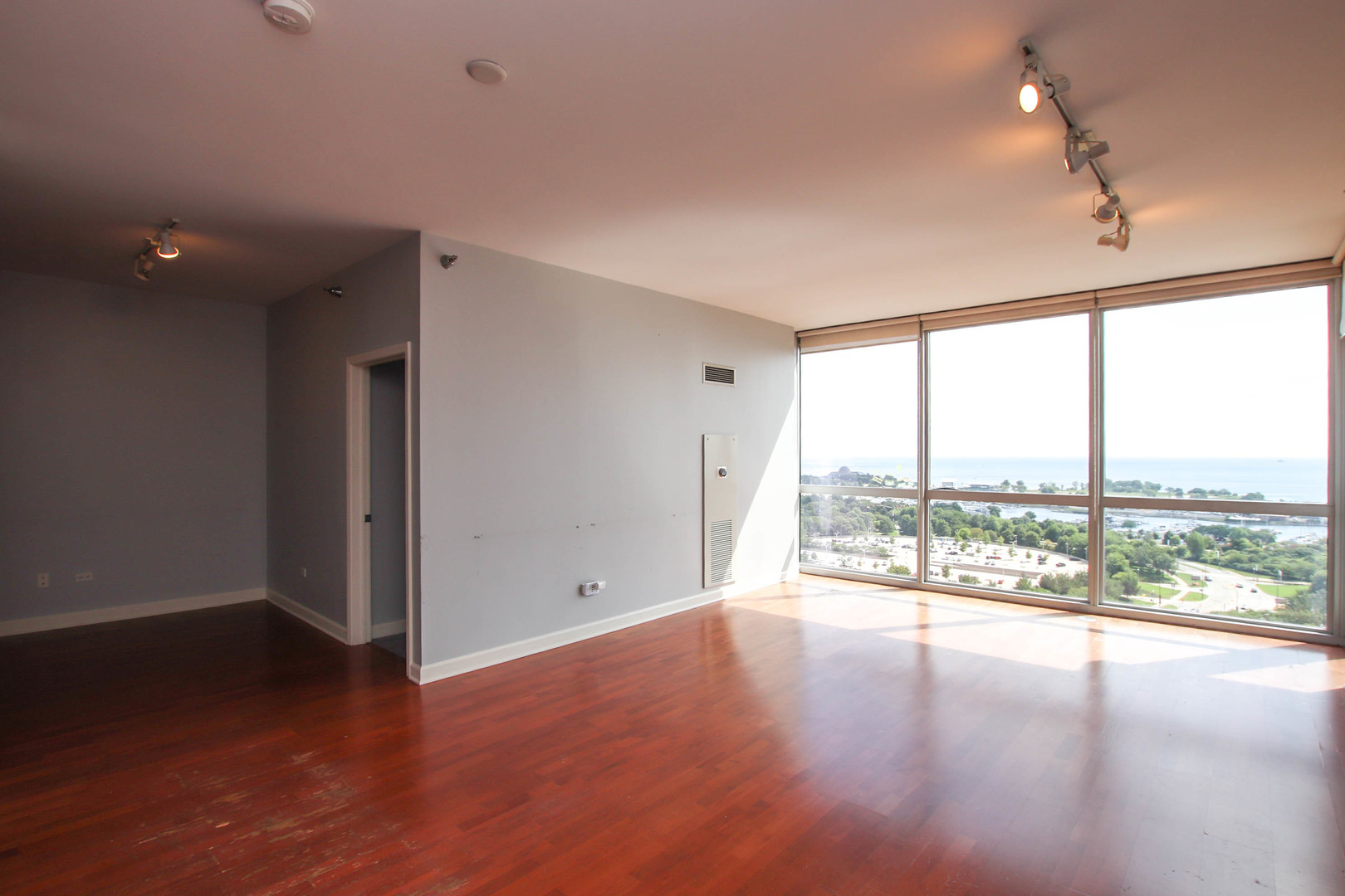 1841 S Calumet Avenue Unit: 1902