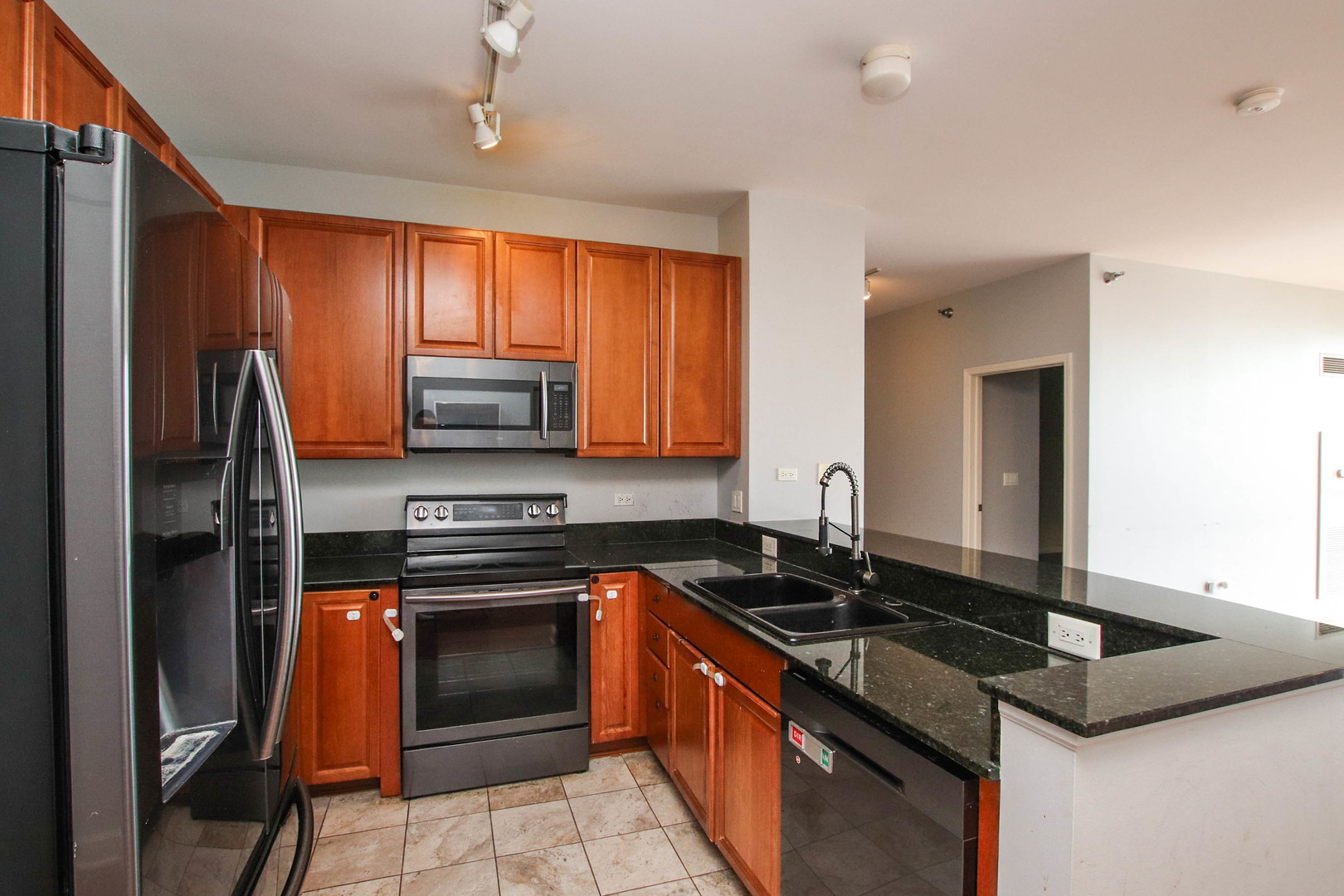 1841 S Calumet Avenue Unit: 1902