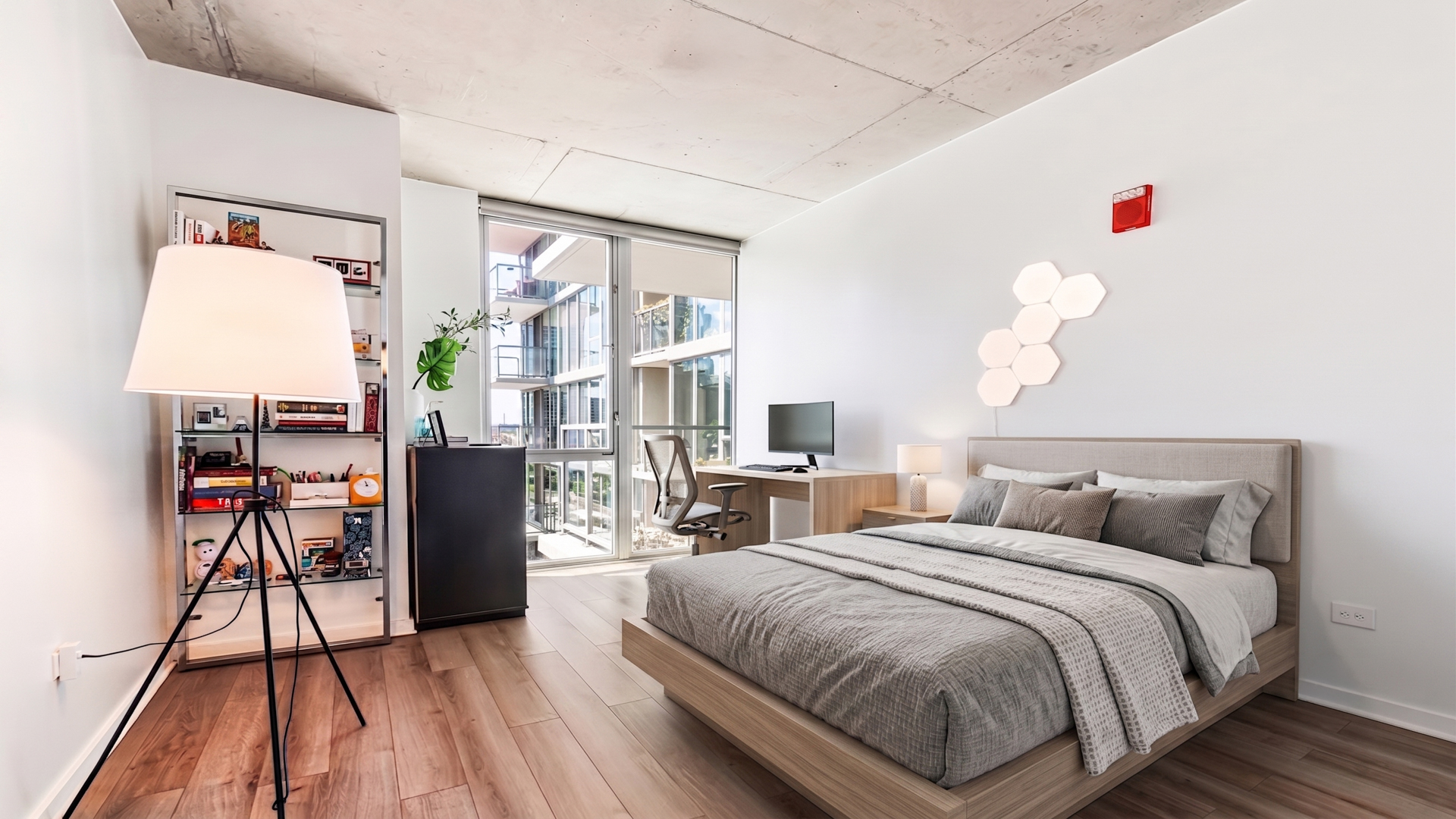 659 W Randolph Street Unit: 1016
