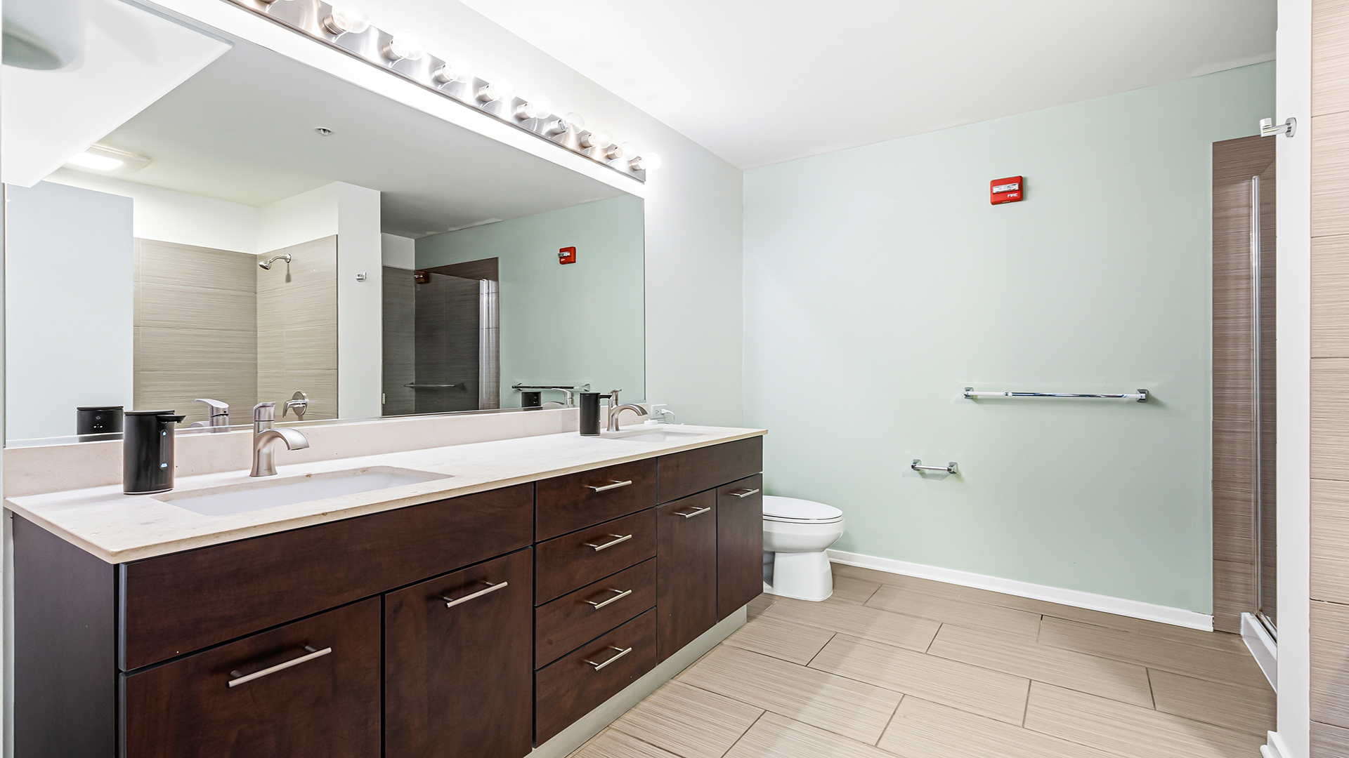 659 W Randolph Street Unit: 1016