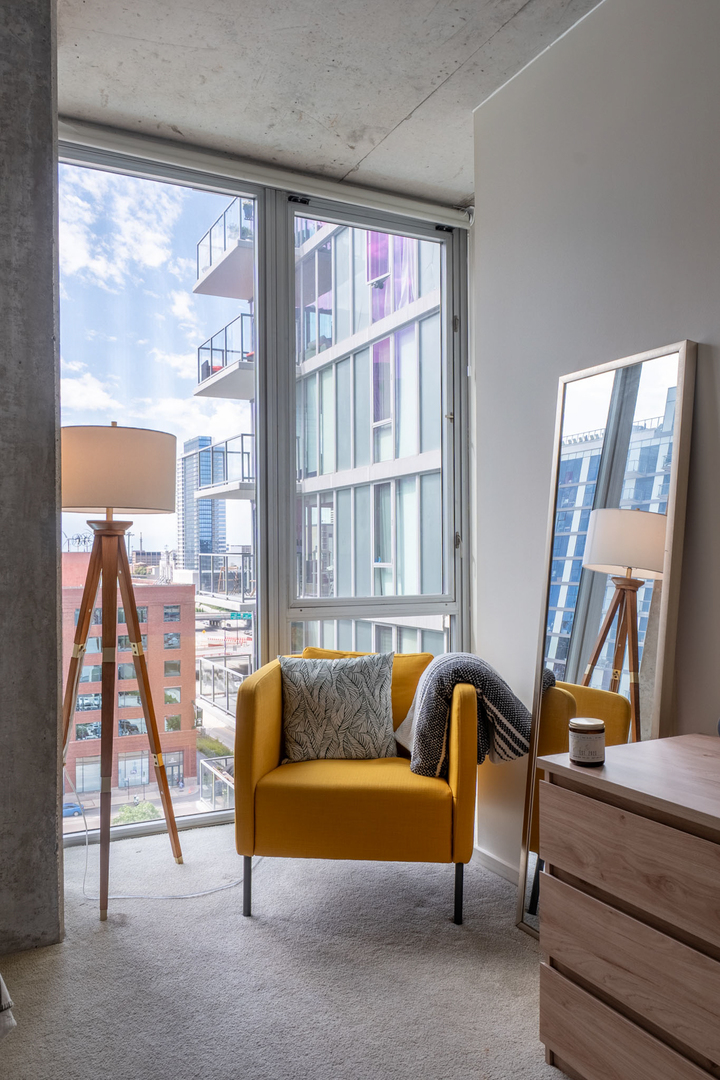 659 W Randolph Street Unit: 1016