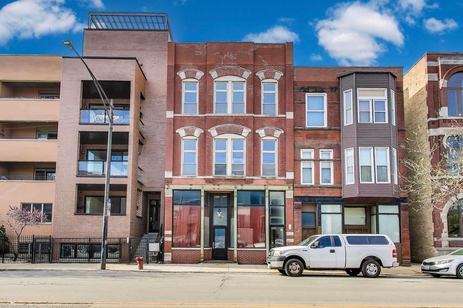 1429 W Grand Avenue Unit: 3F