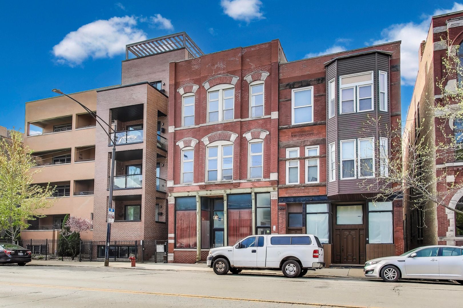 1429 W Grand Avenue Unit: 3F