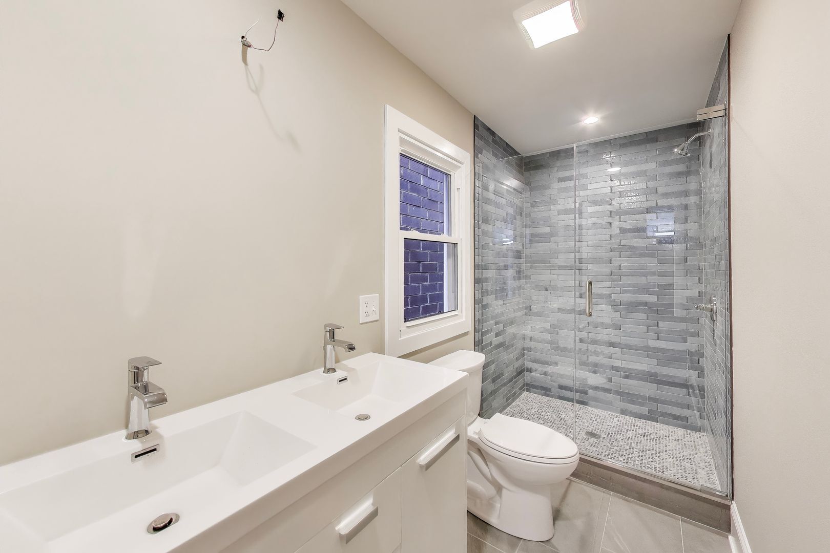 1429 W Grand Avenue Unit: 3F