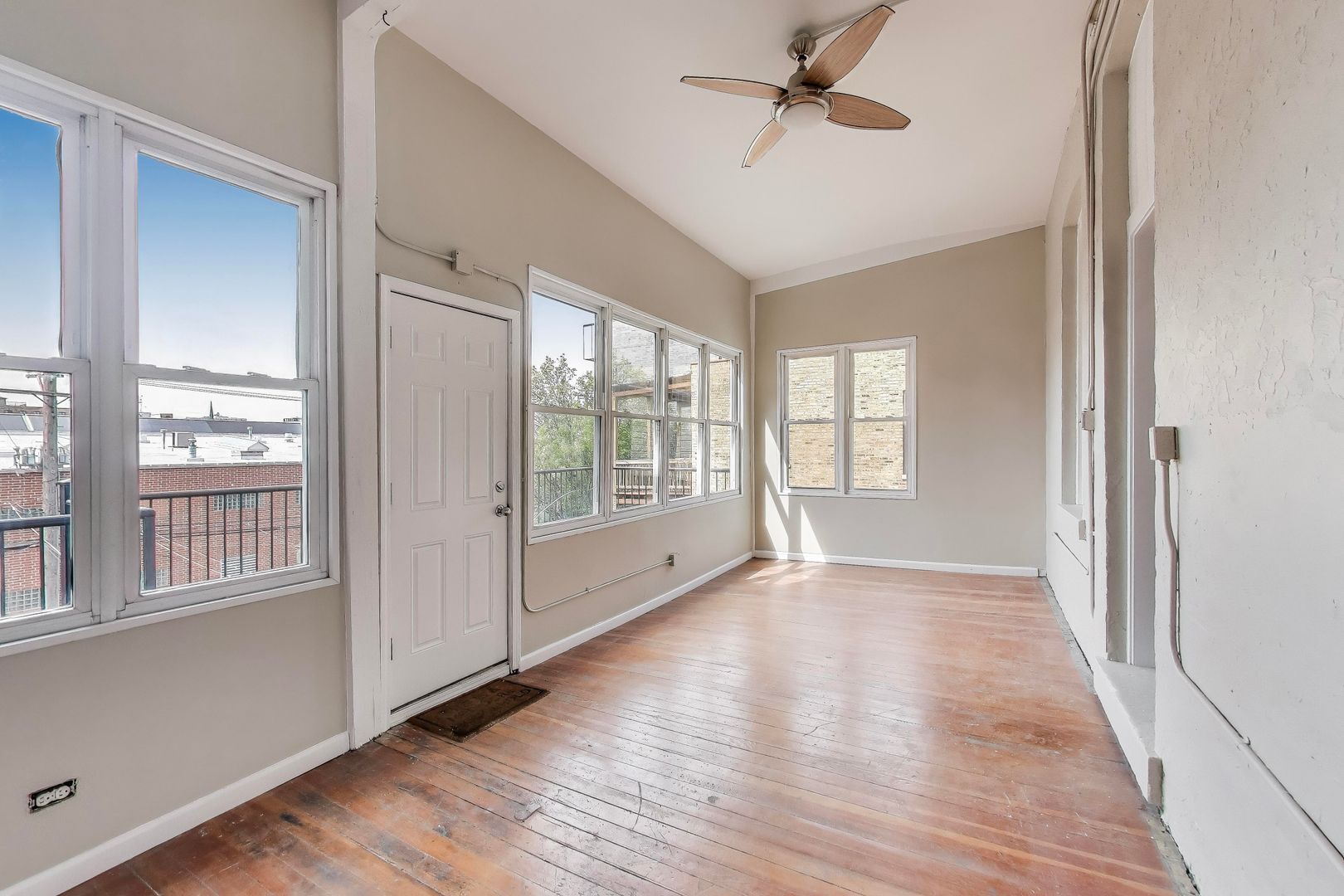 1429 W Grand Avenue Unit: 3F