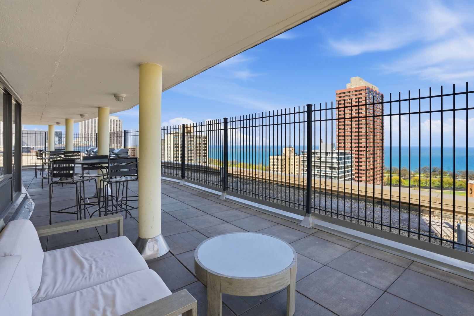 2930 N Sheridan Road Unit: 306