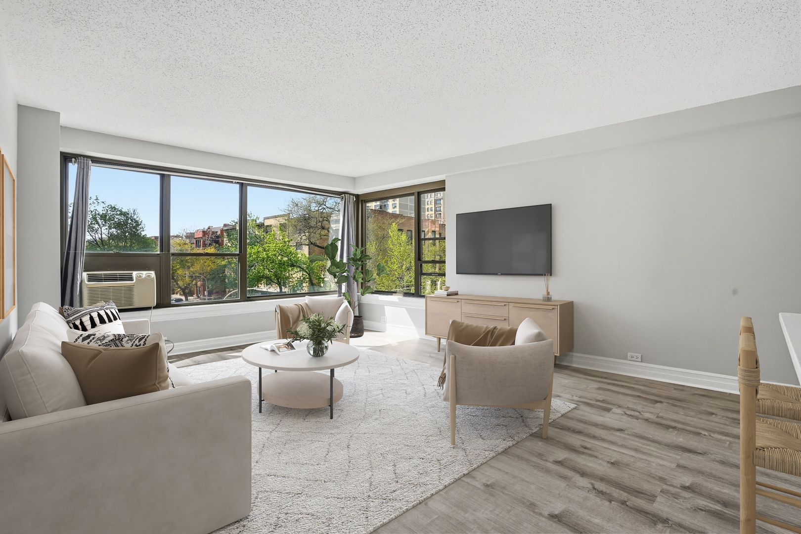 2930 N Sheridan Road Unit: 306