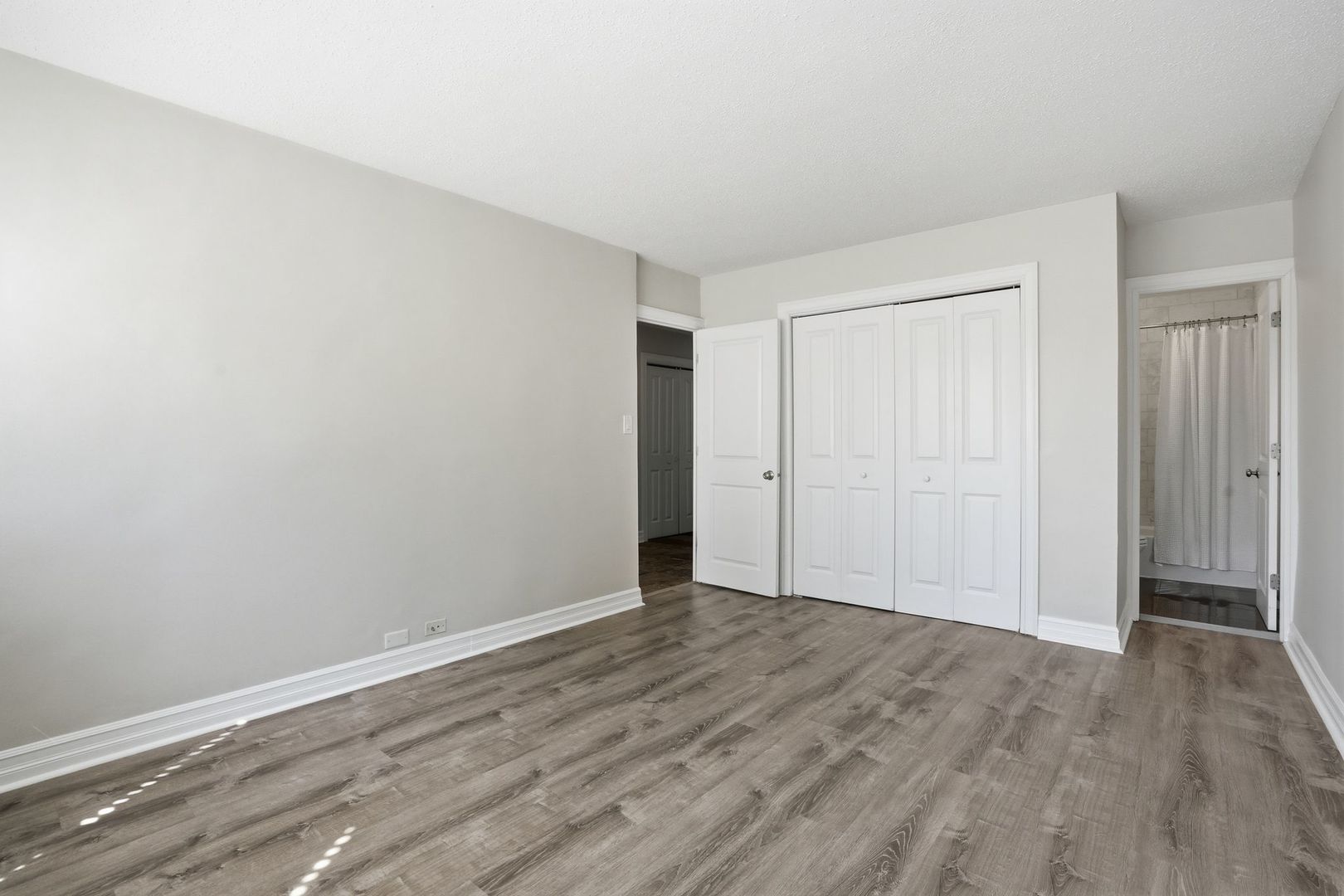 2930 N Sheridan Road Unit: 306