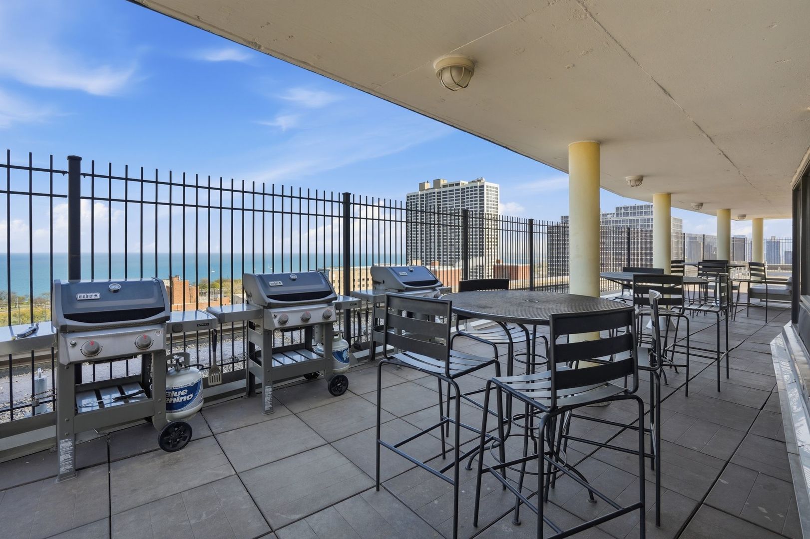 2930 N Sheridan Road Unit: 306