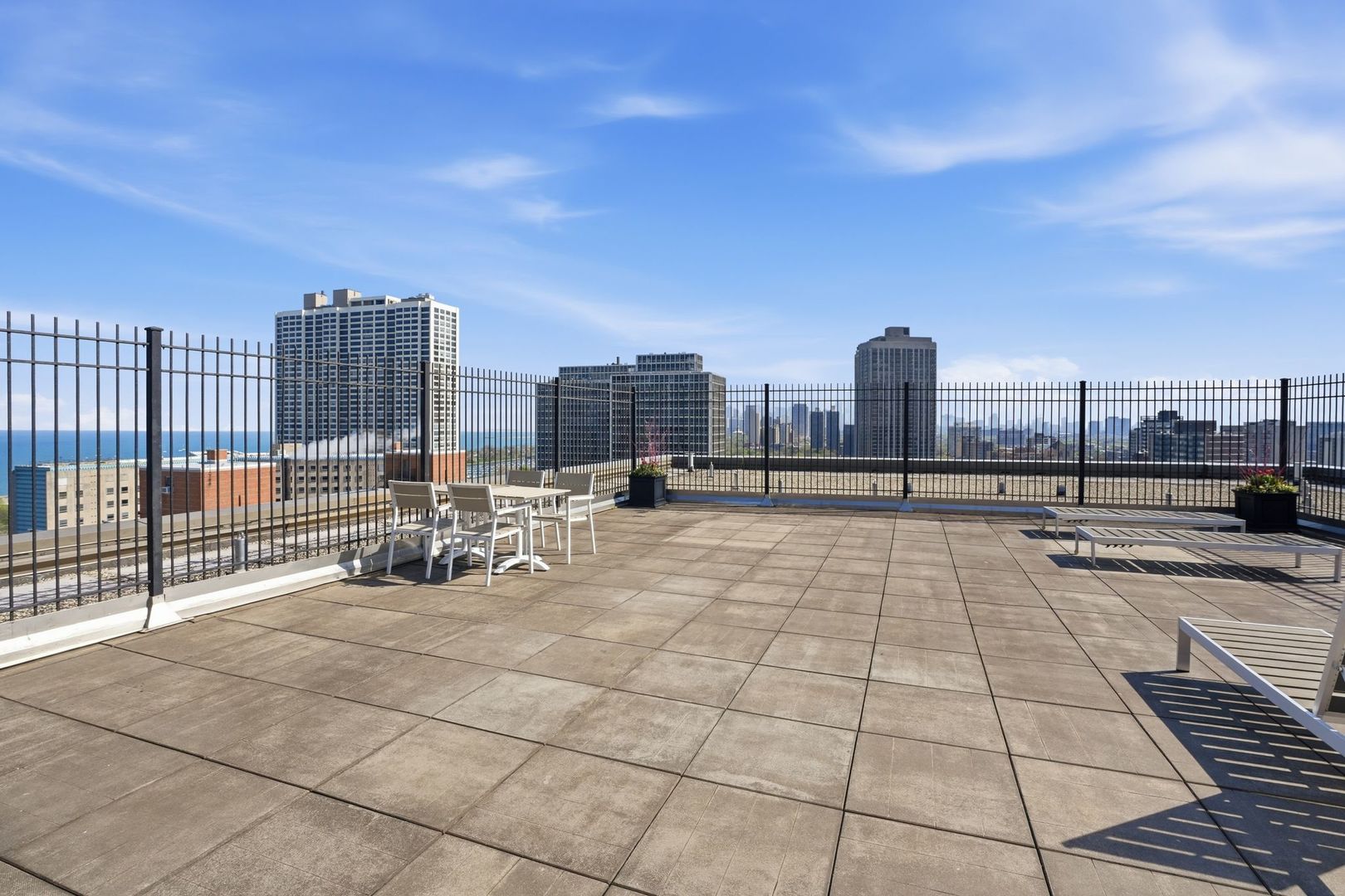 2930 N Sheridan Road Unit: 306