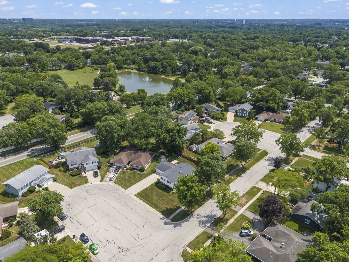 23W235 Westchester Court