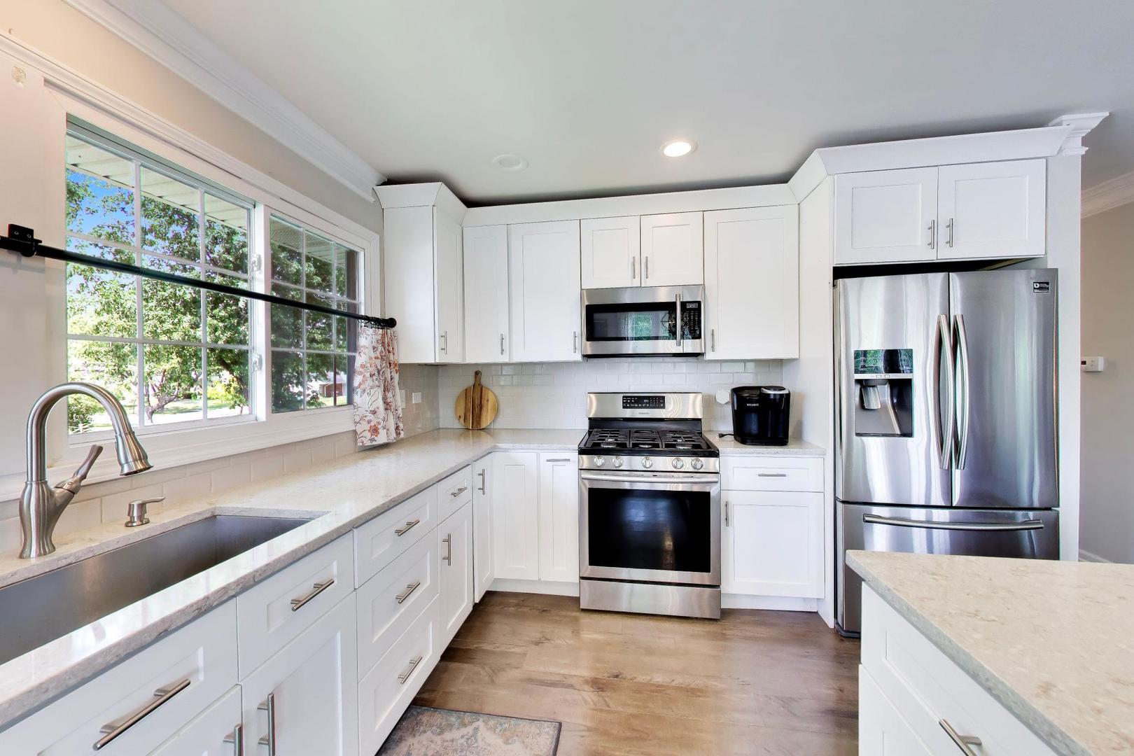 23W235 Westchester Court