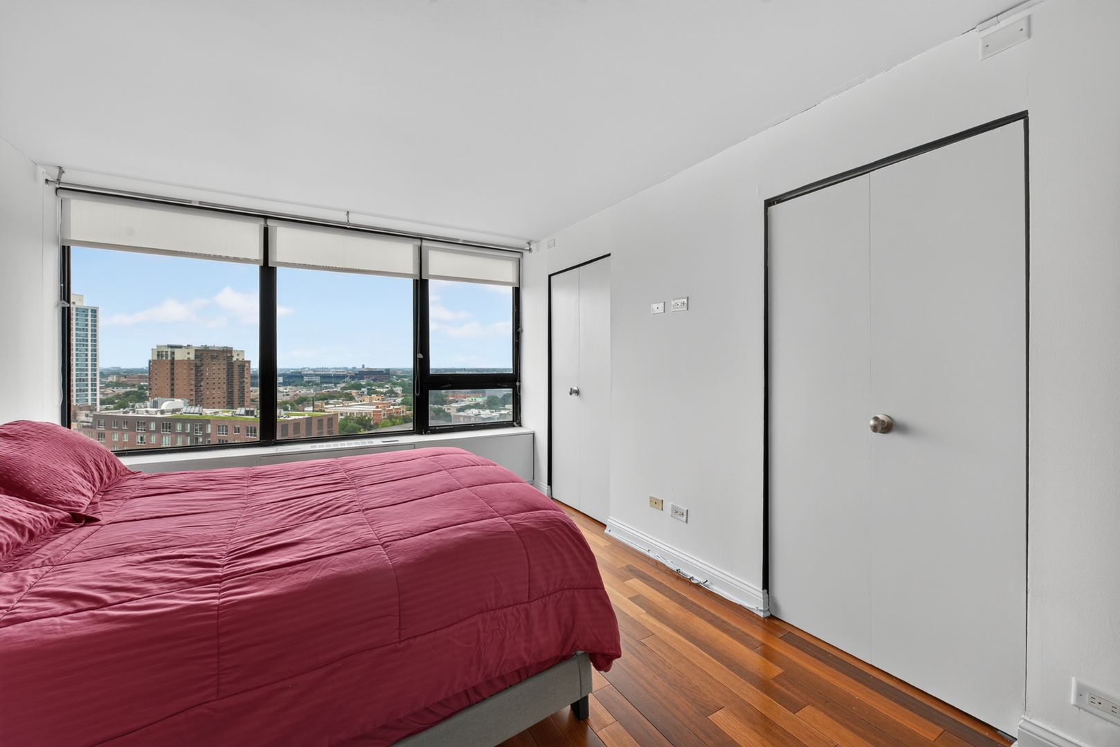 3930 N PINE GROVE Avenue Unit: 1710