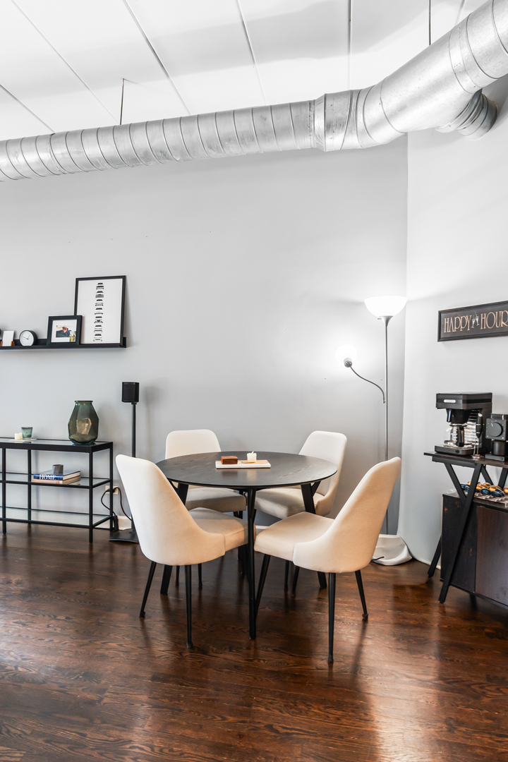 936 W Madison Street Unit: D2