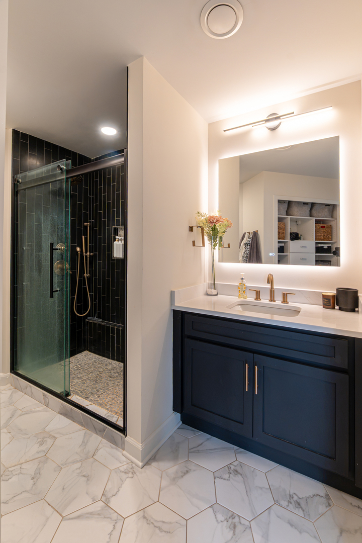 936 W Madison Street Unit: D2