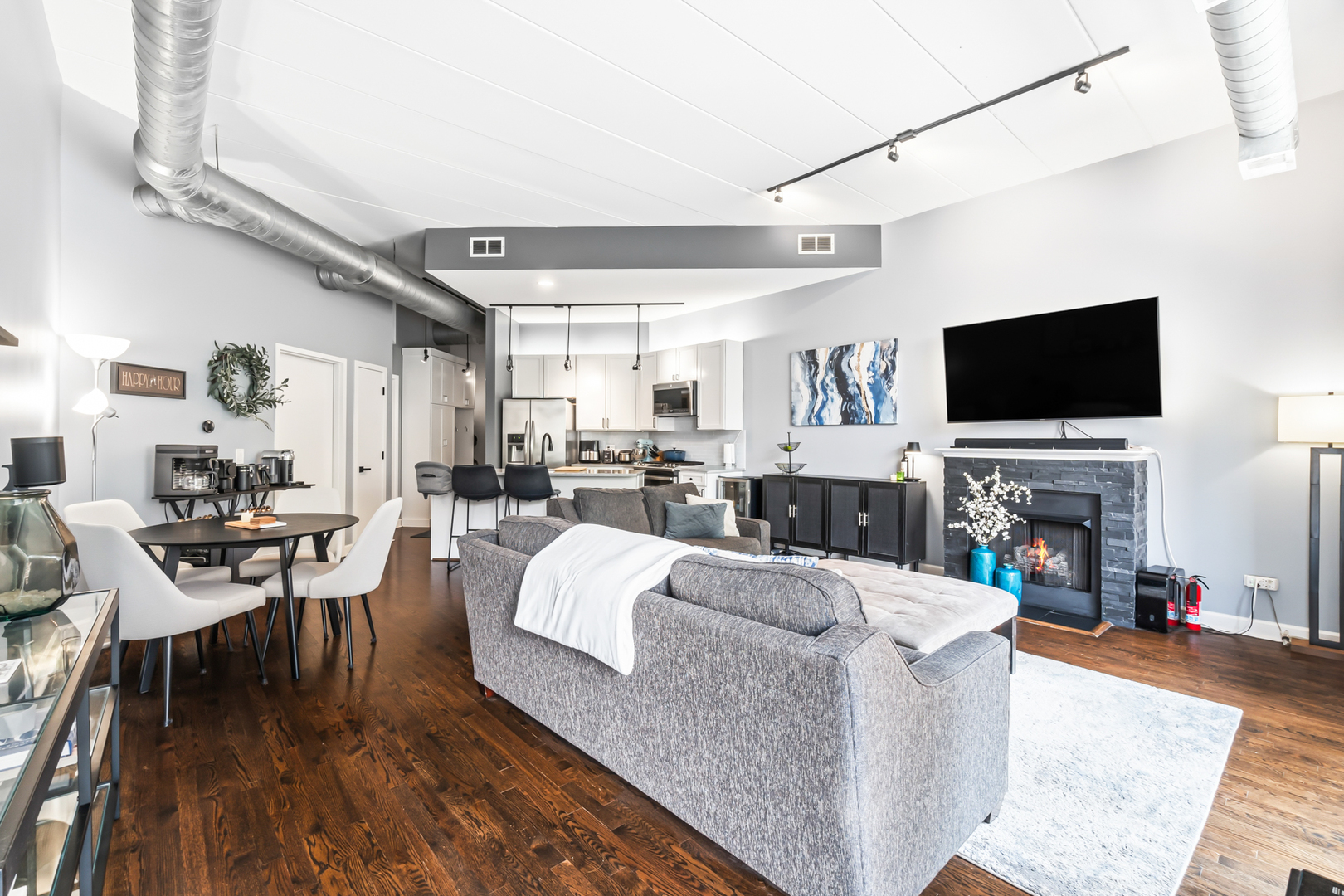 936 W Madison Street Unit: D2