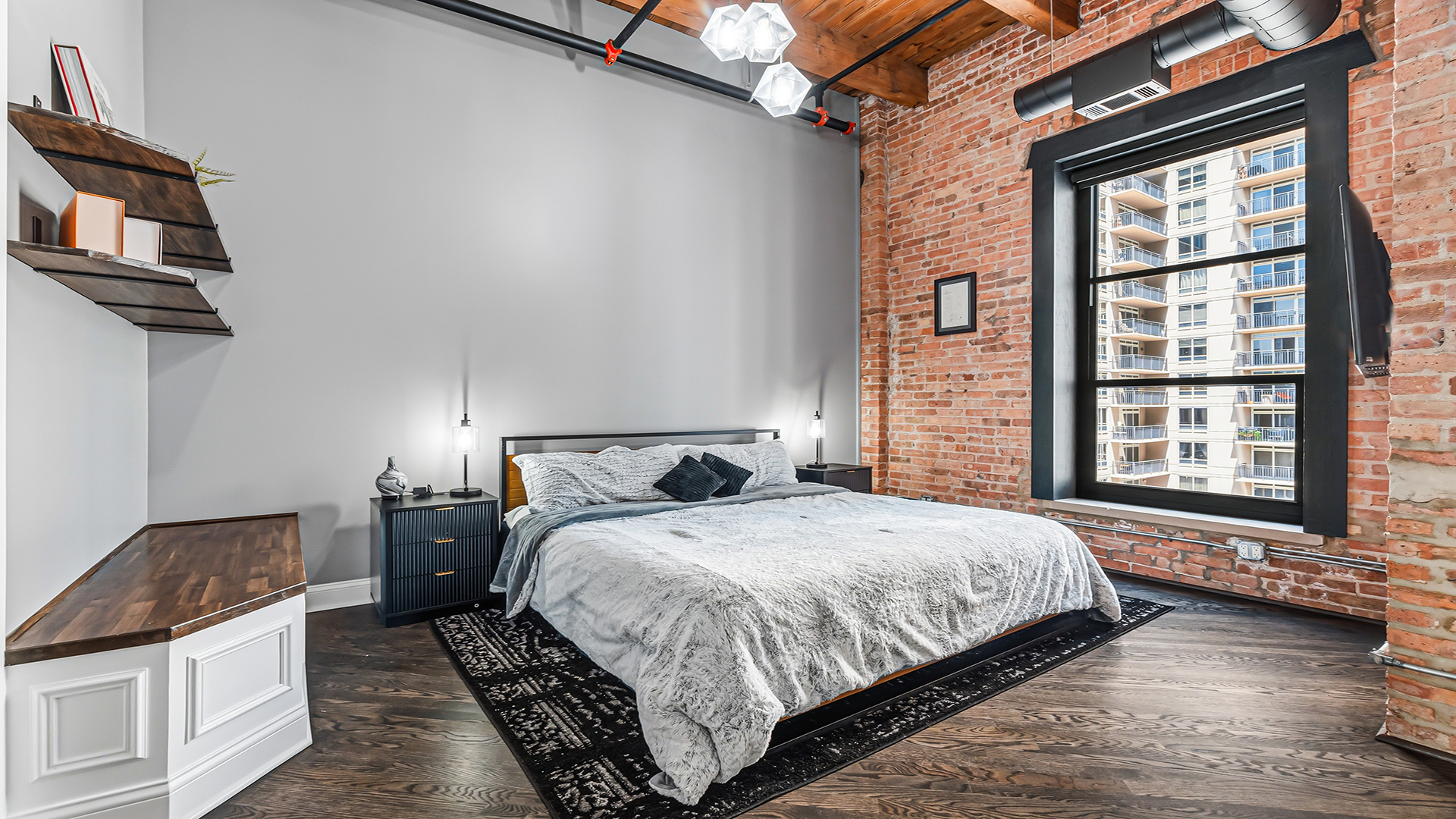1133 S Wabash Avenue Unit: 806