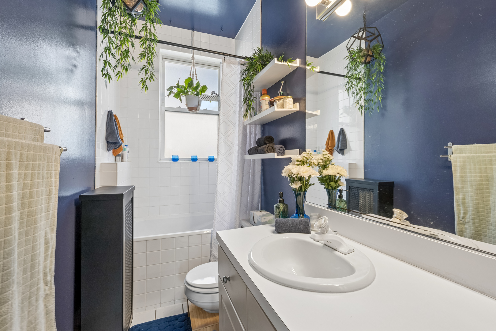 715 W Barry Avenue Unit: 5B