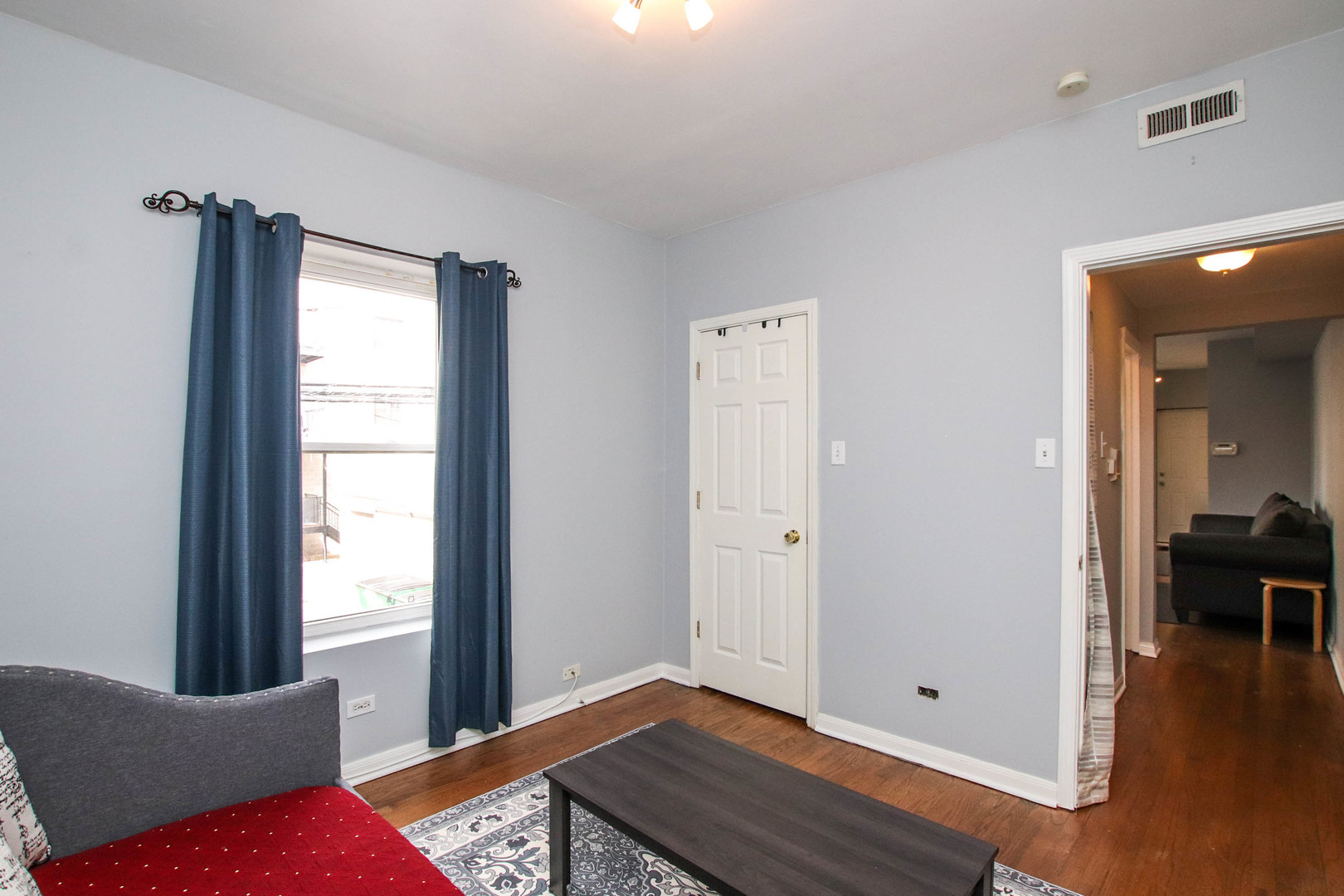 1626 W FARWELL Avenue Unit: 1F