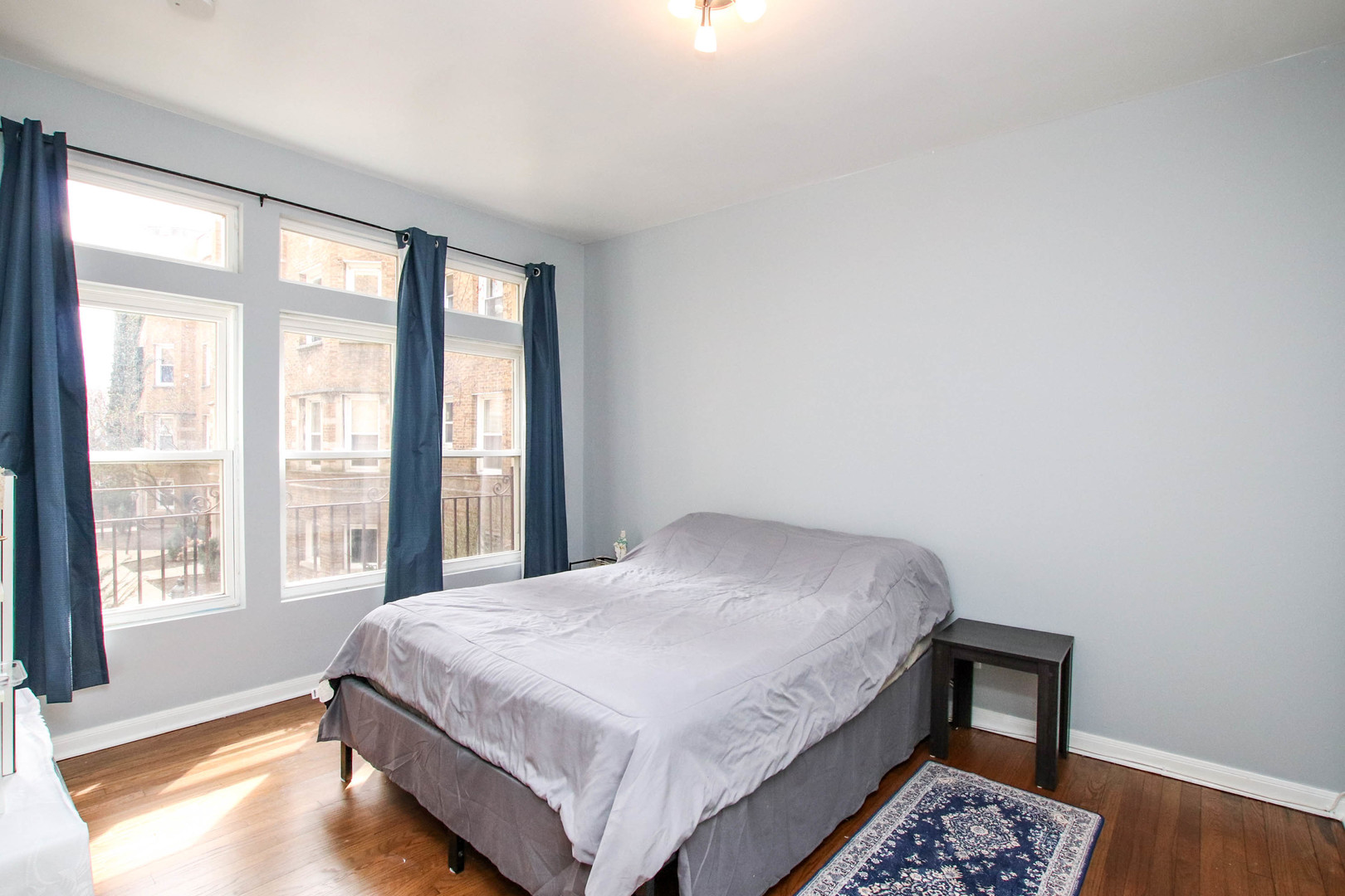 1626 W FARWELL Avenue Unit: 1F