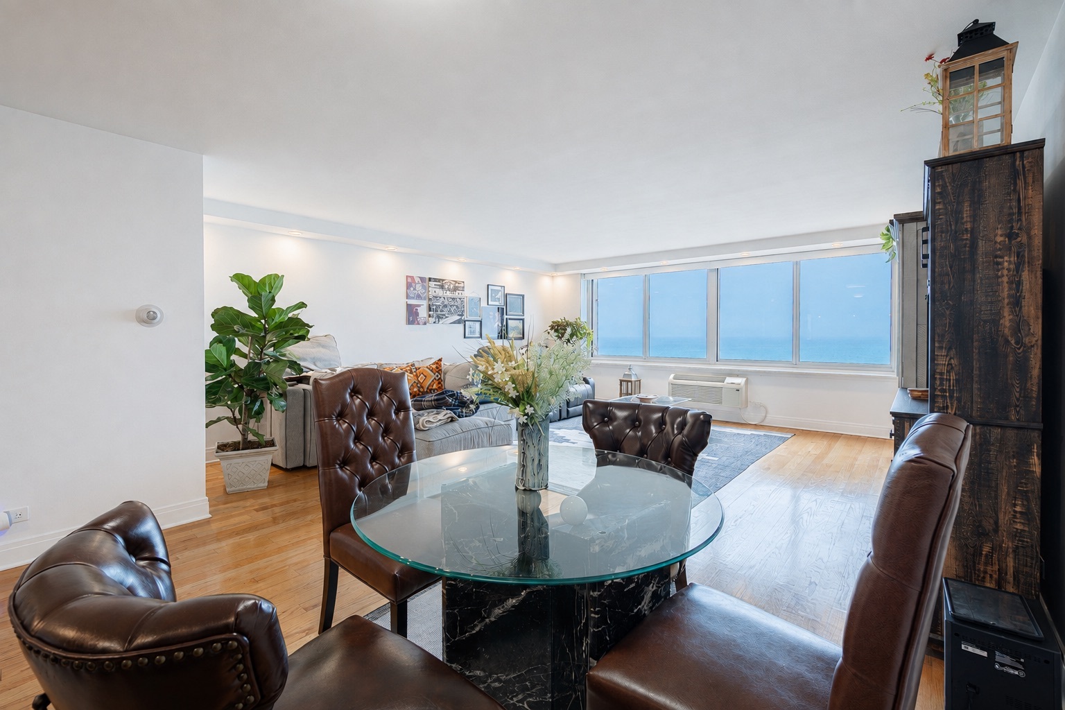 1440 N LAKE SHORE Drive Unit: 9E