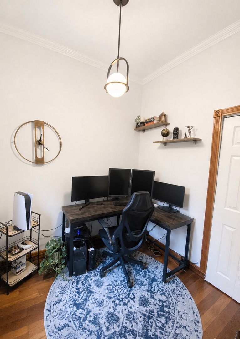 1624 W Huron Street Unit: 2
