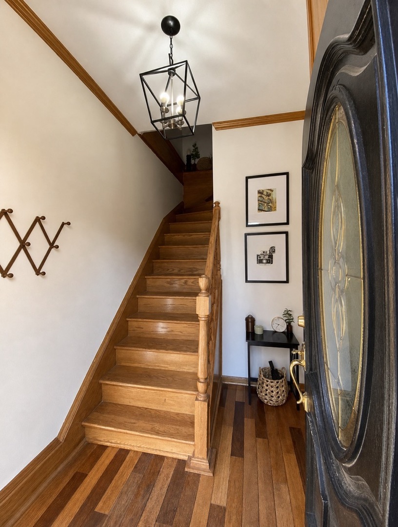 1624 W Huron Street Unit: 2