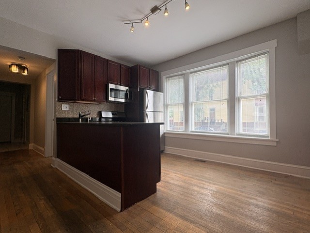 1901 N Kedzie Avenue Unit: 1S