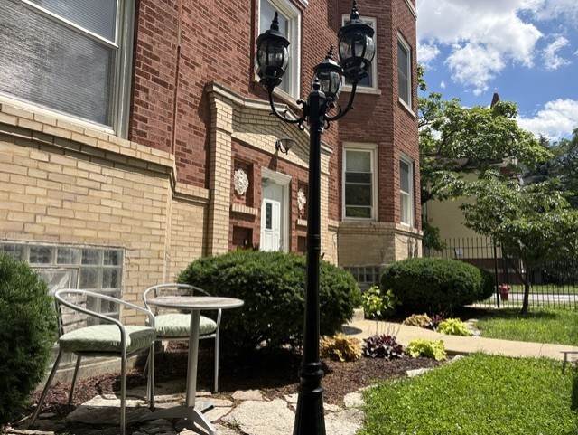 1901 N Kedzie Avenue Unit: 1S