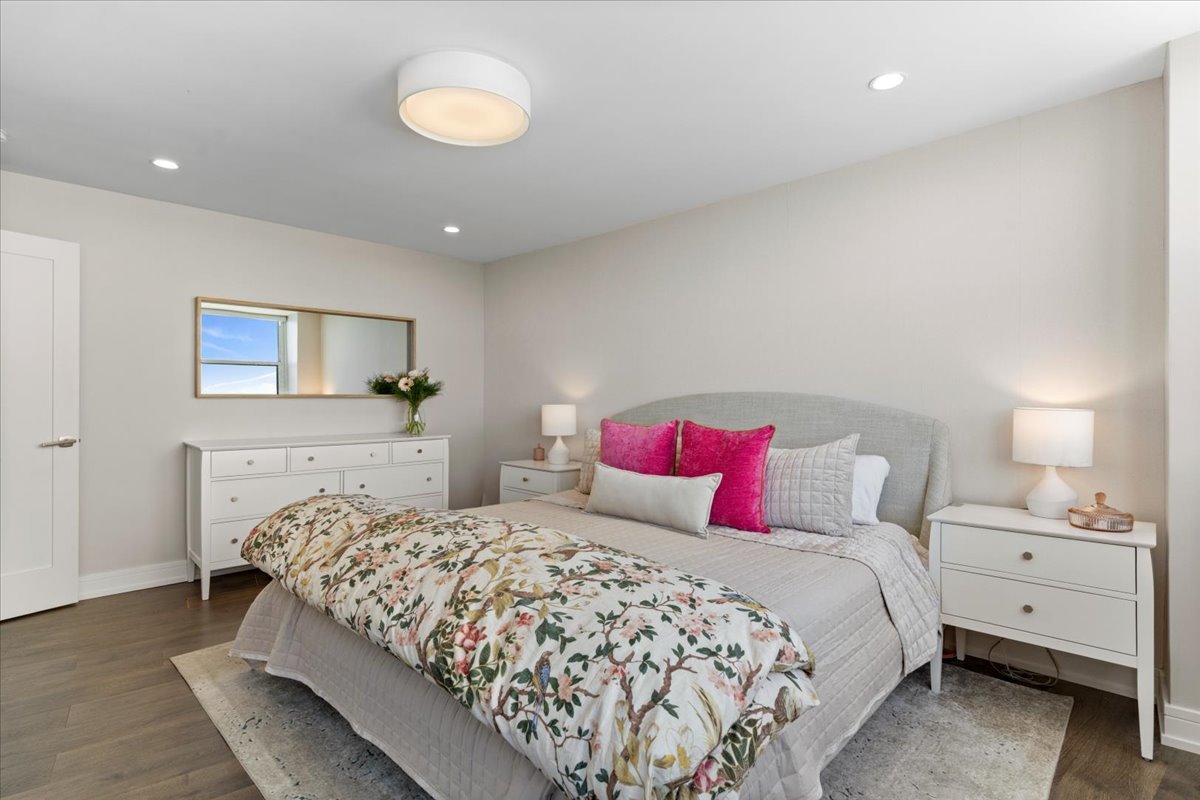 1150 N Lake Shore Drive Unit: 21F