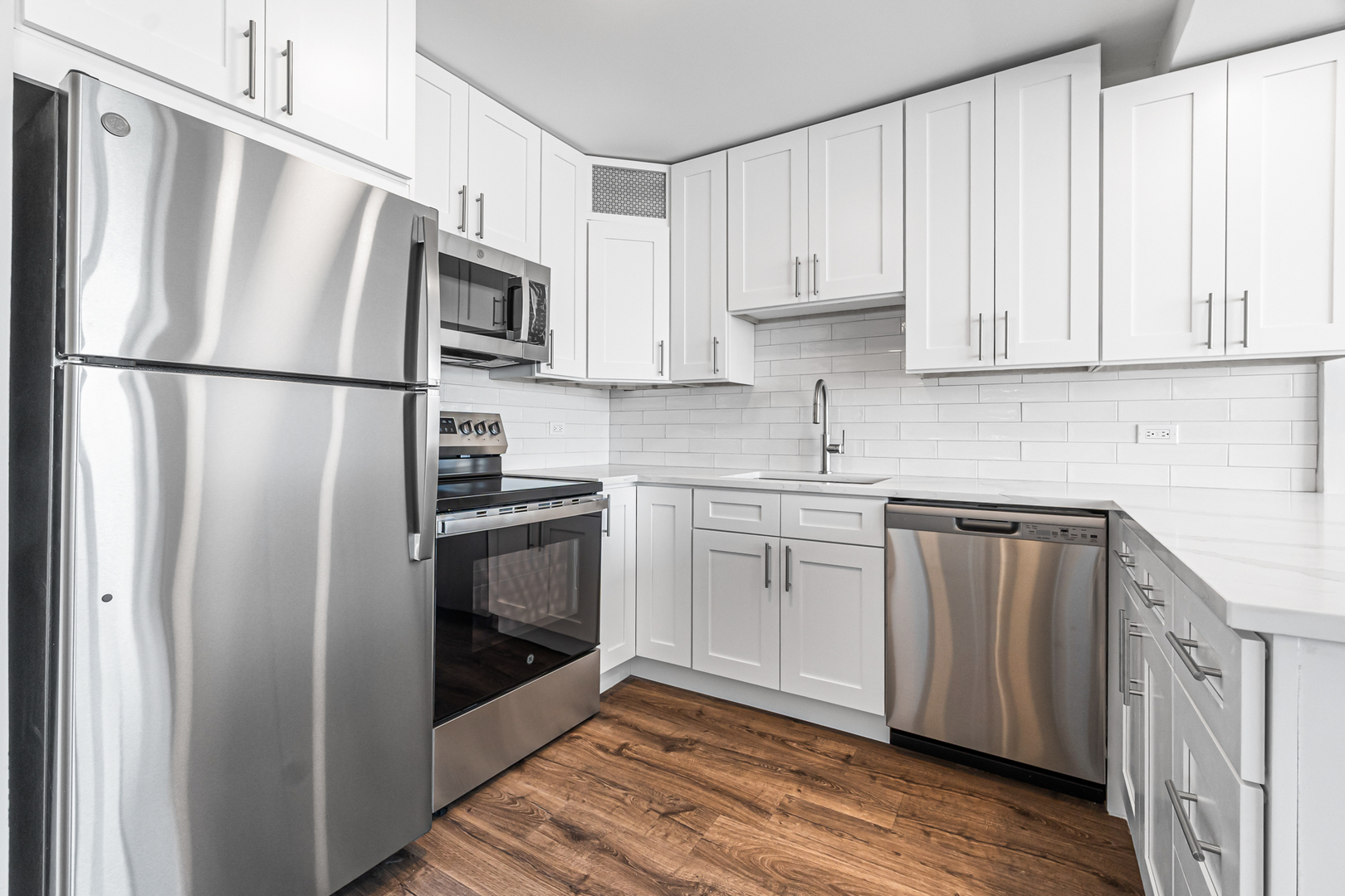 1360 N Sandburg Terrace Unit: 2603C