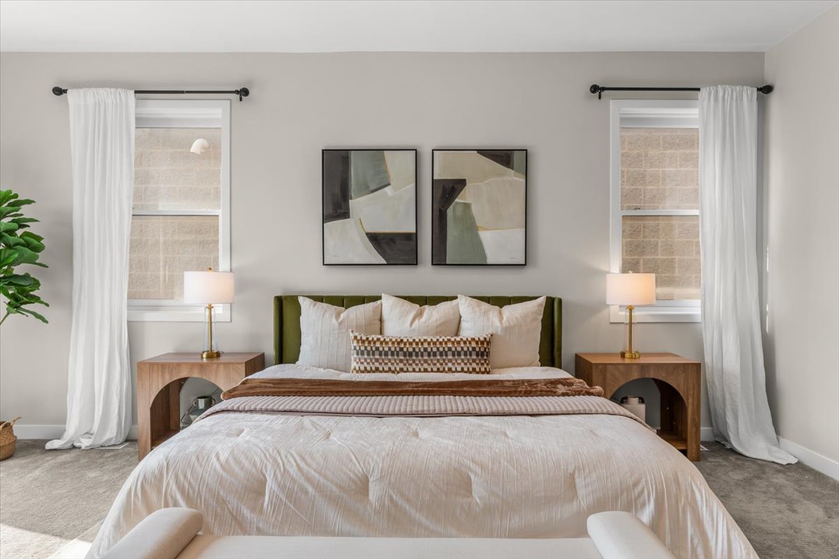 867 N Hermitage Street Unit: 3