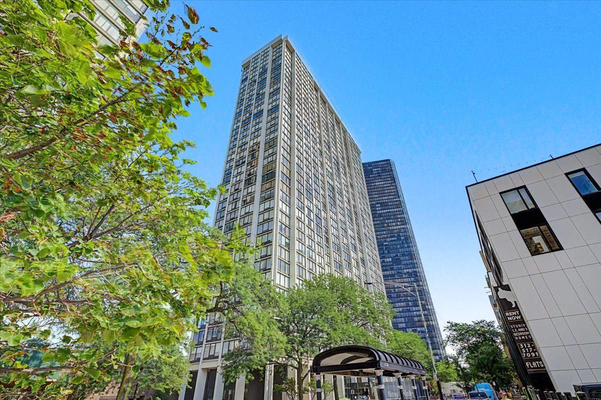 5445 N Sheridan Road Unit: 2506