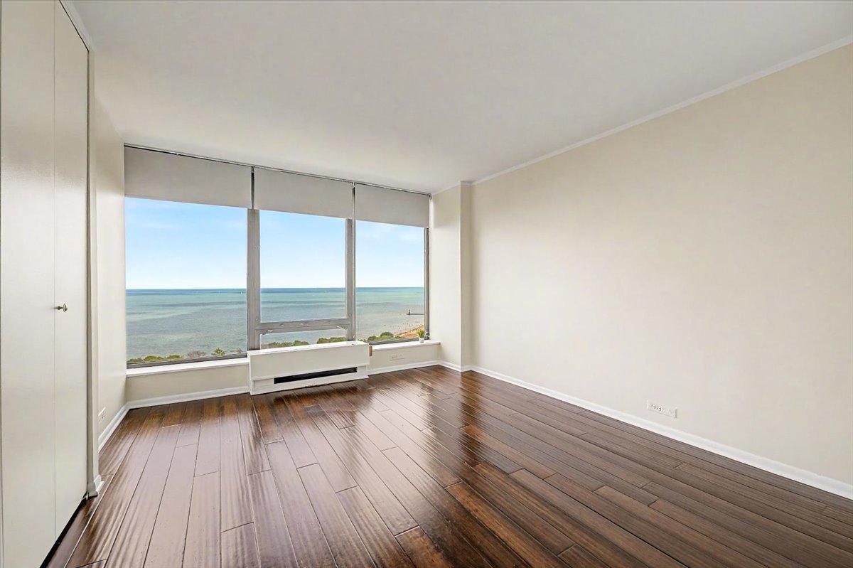 5445 N Sheridan Road Unit: 2506