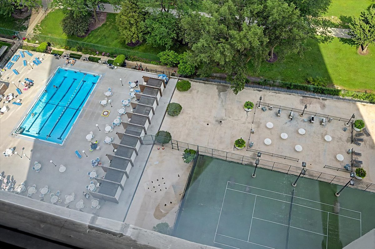 5445 N Sheridan Road Unit: 2506