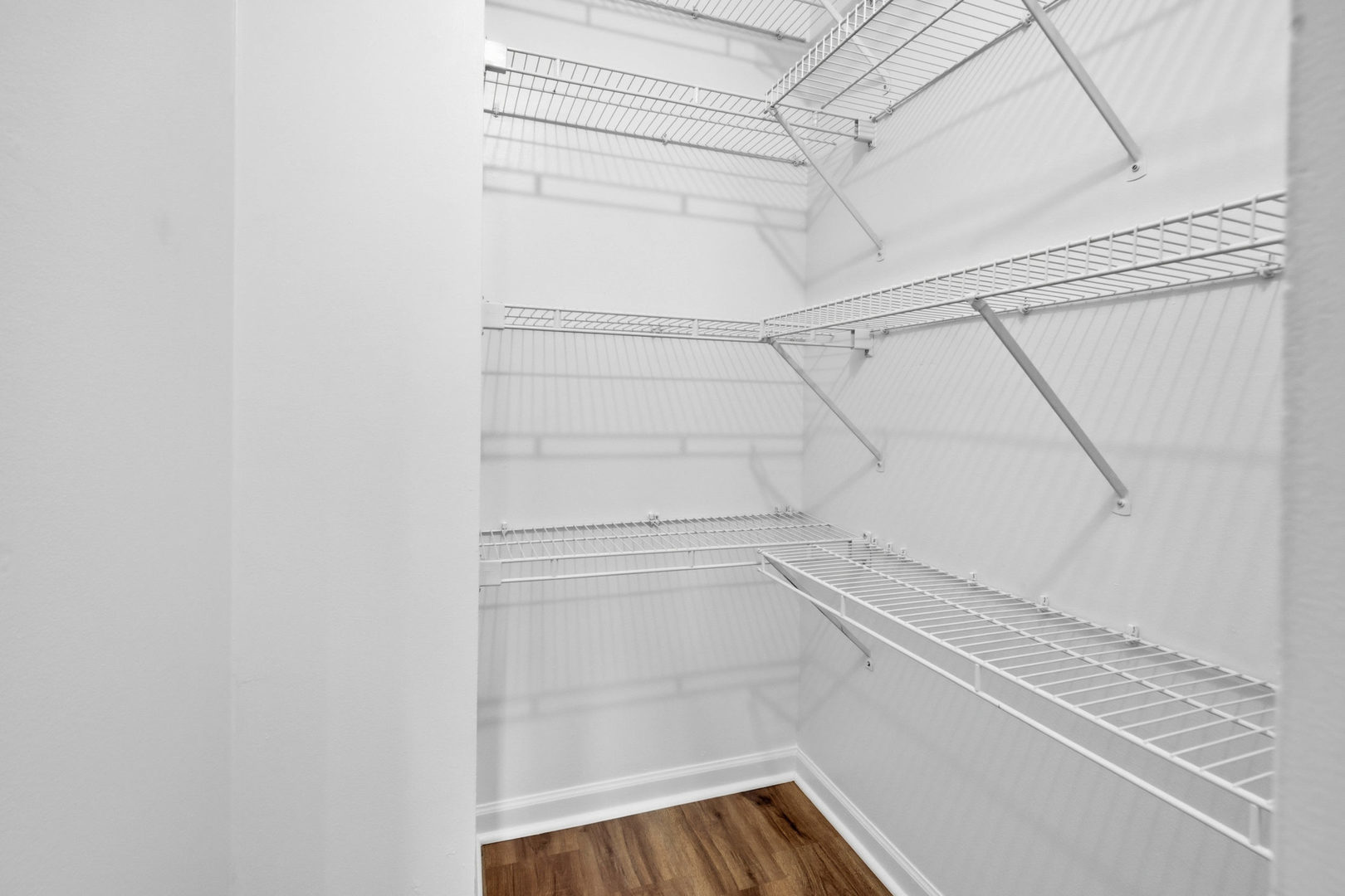 1460 Fairlane Drive Unit: 311
