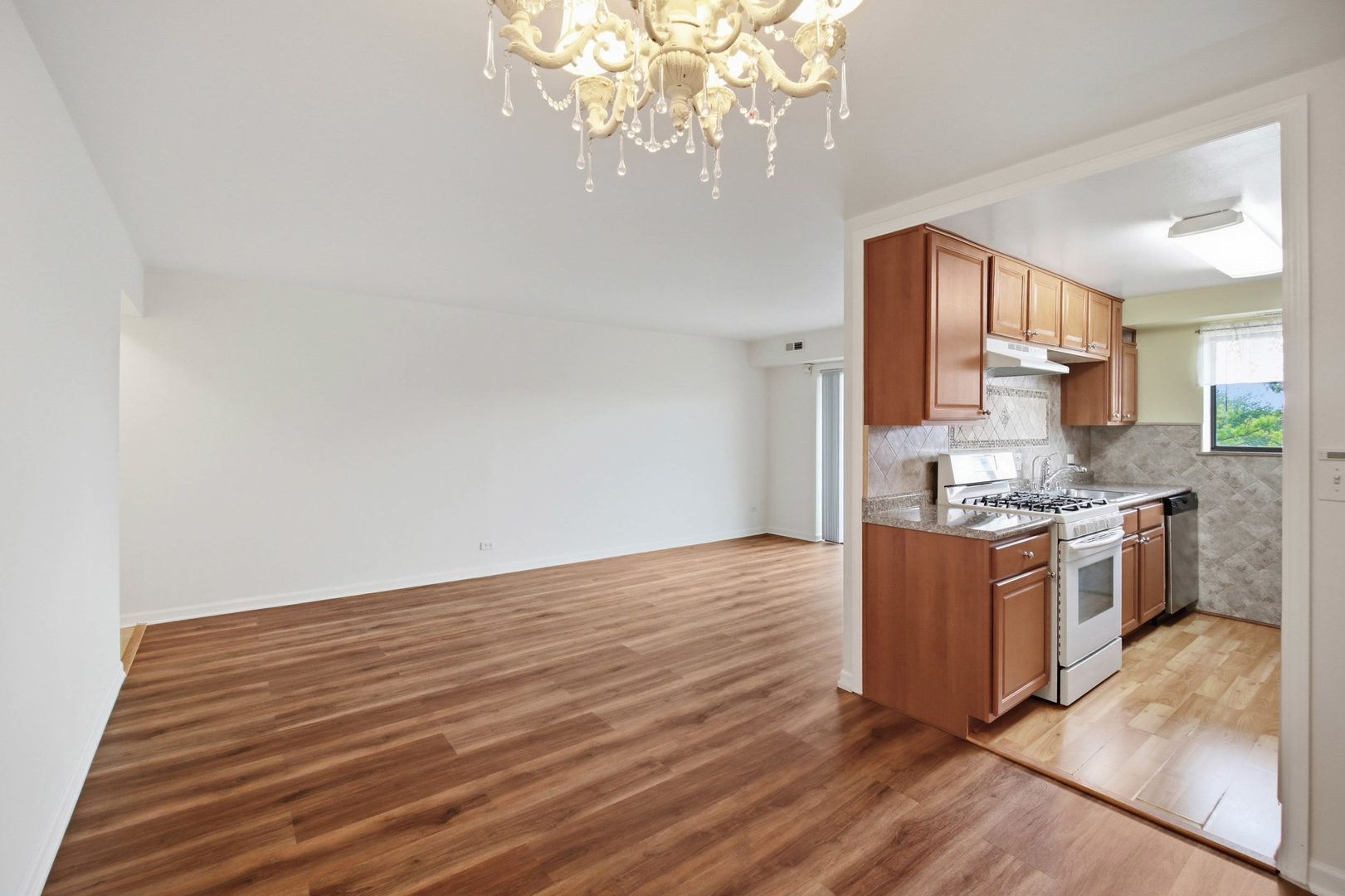 1460 Fairlane Drive Unit: 311