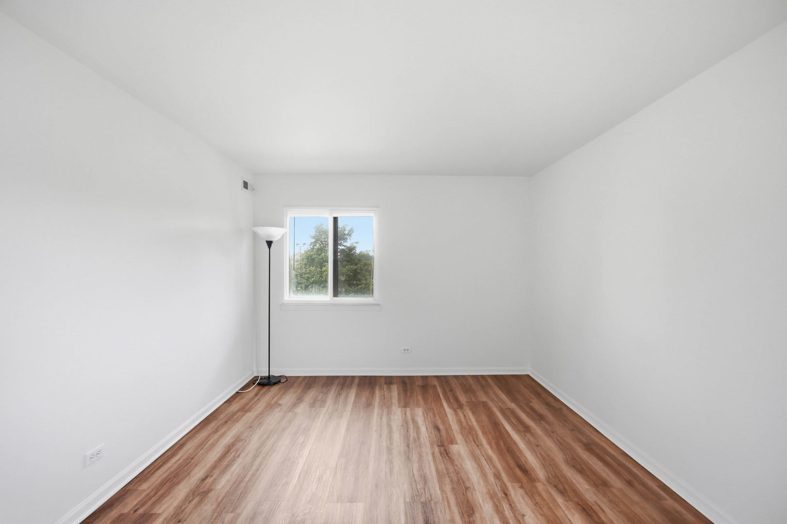 1460 Fairlane Drive Unit: 311