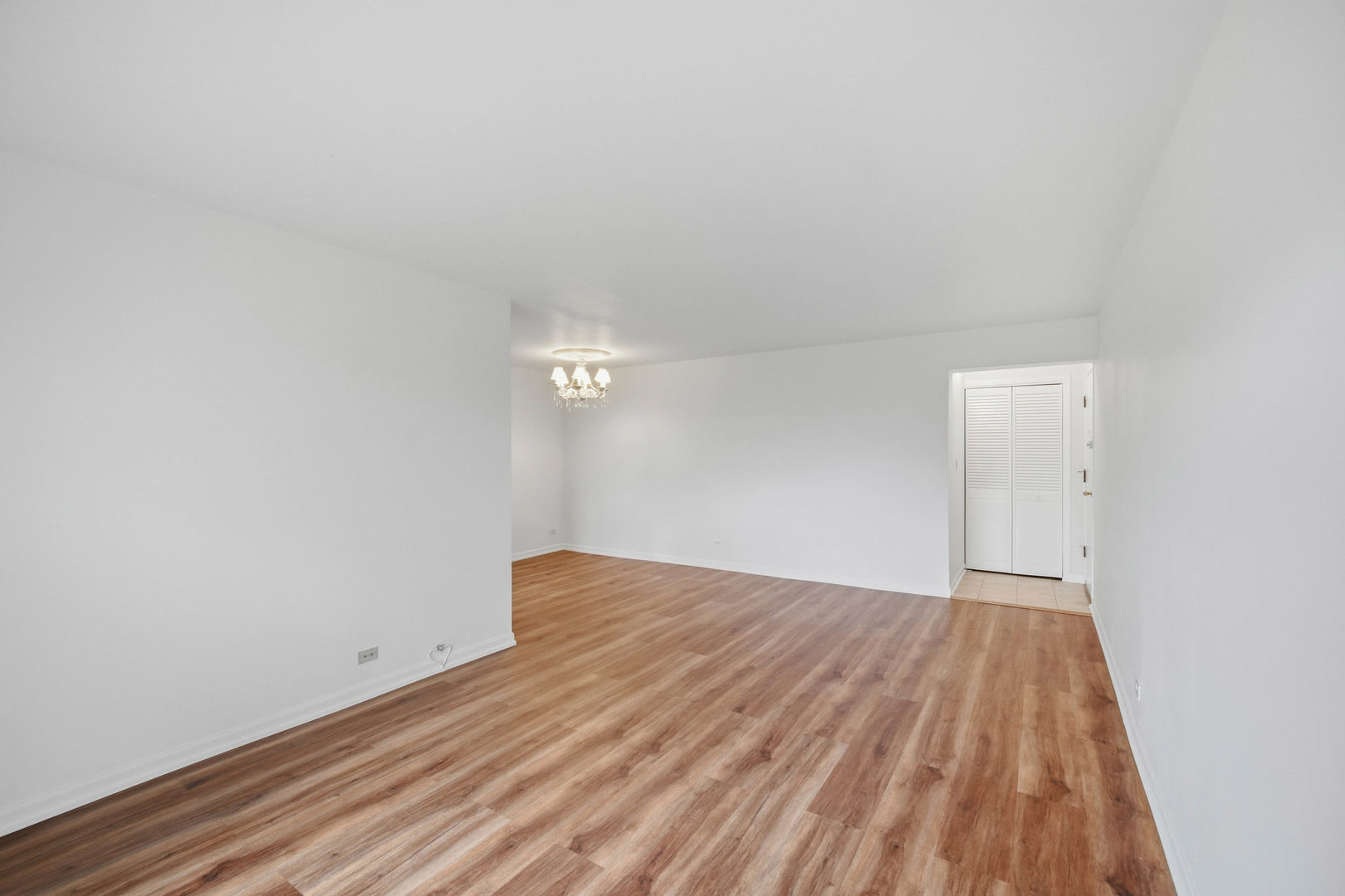1460 Fairlane Drive Unit: 311