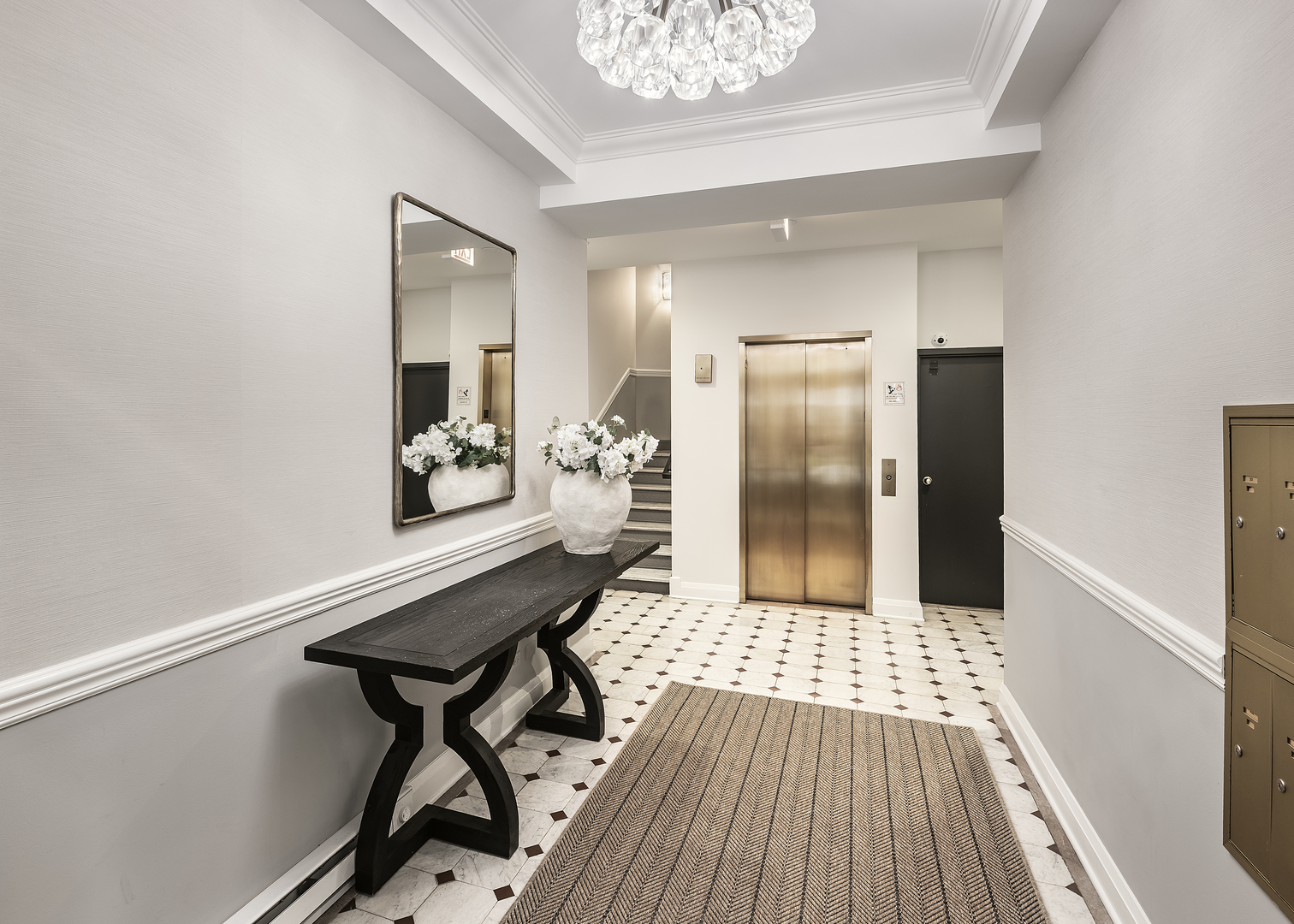 1510 N Dearborn Parkway Unit: 102