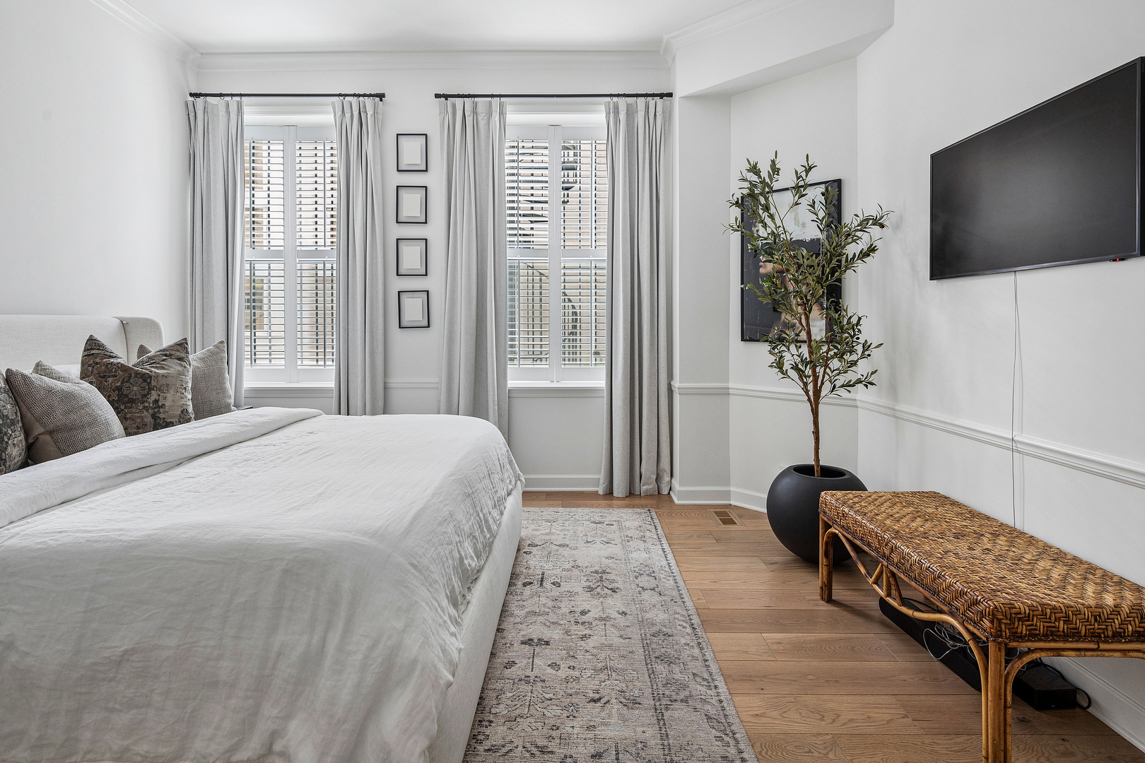 1510 N Dearborn Parkway Unit: 102