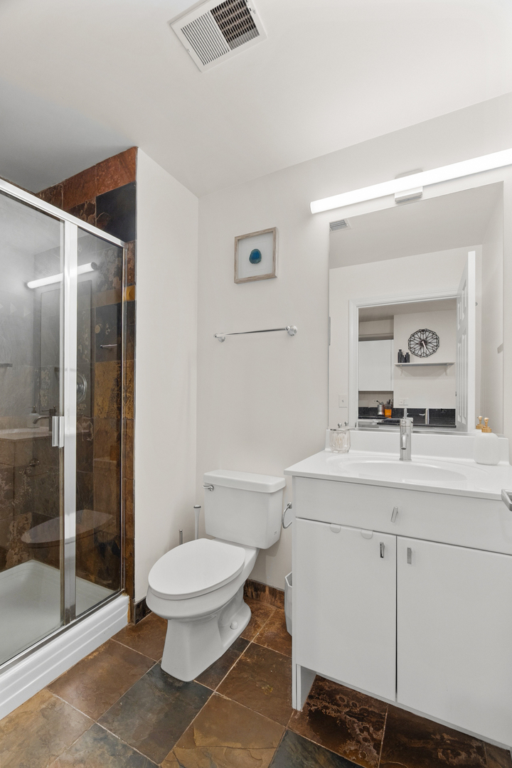 520 N Halsted Street Unit: 305