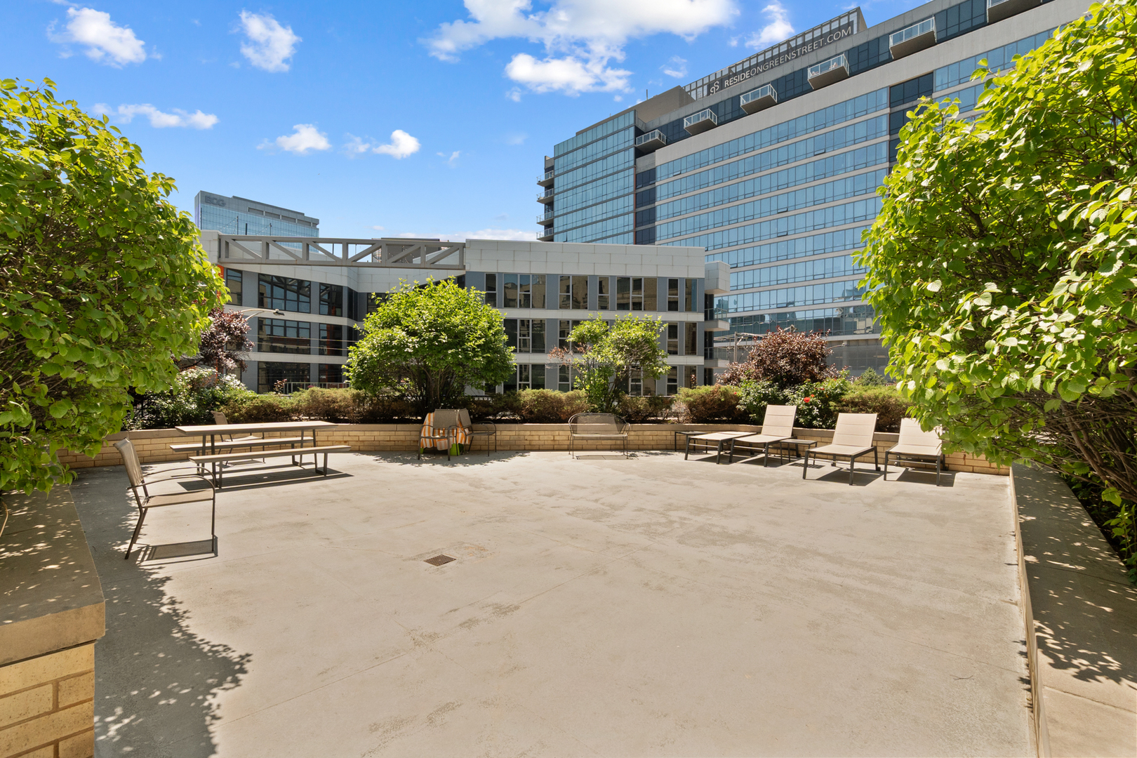 520 N Halsted Street Unit: 305