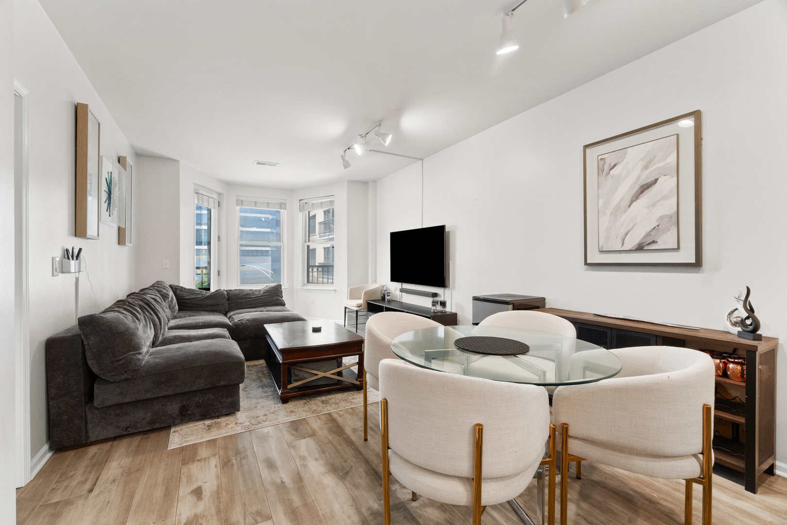 520 N Halsted Street Unit: 305