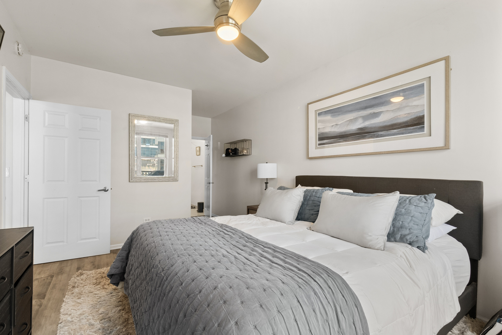 520 N Halsted Street Unit: 305