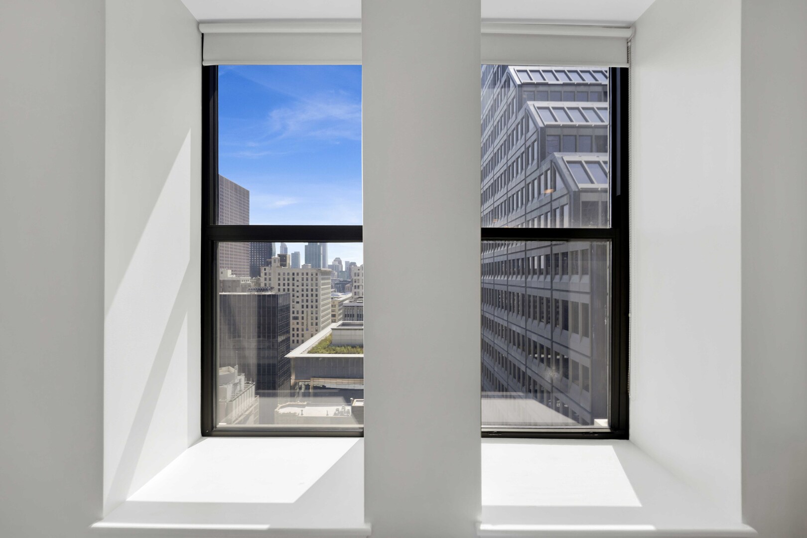 8 W Monroe Street Unit: 2001