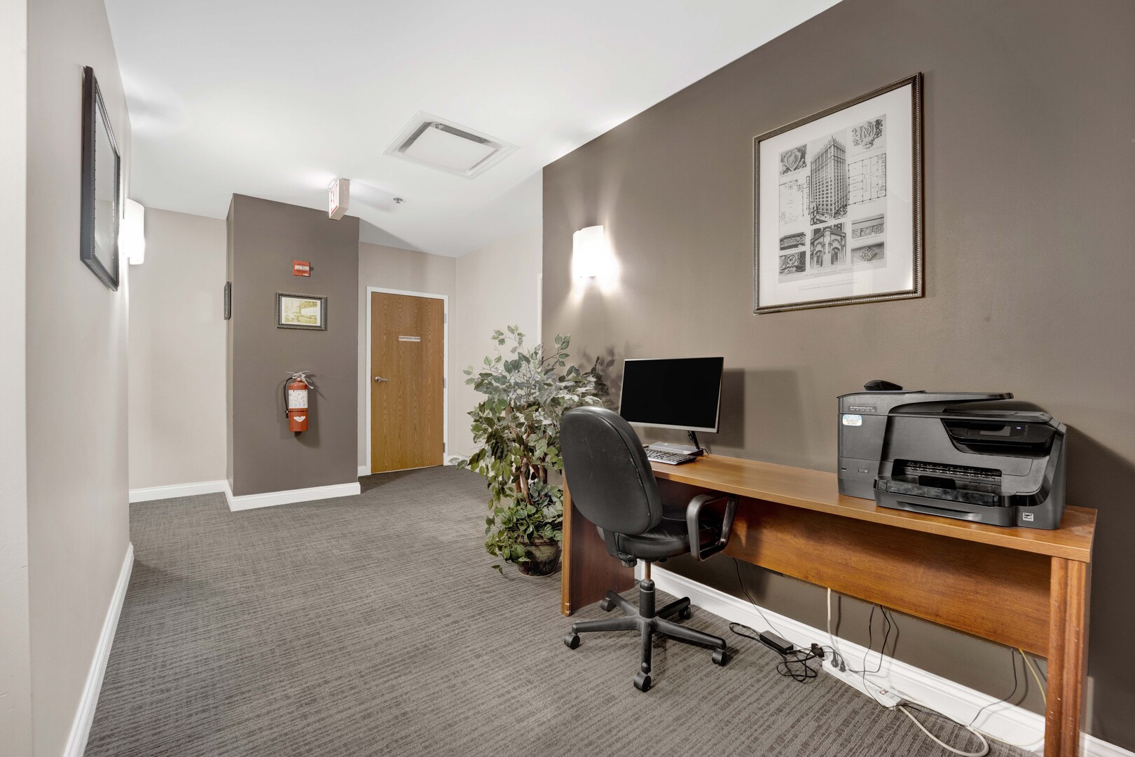 8 W Monroe Street Unit: 2001