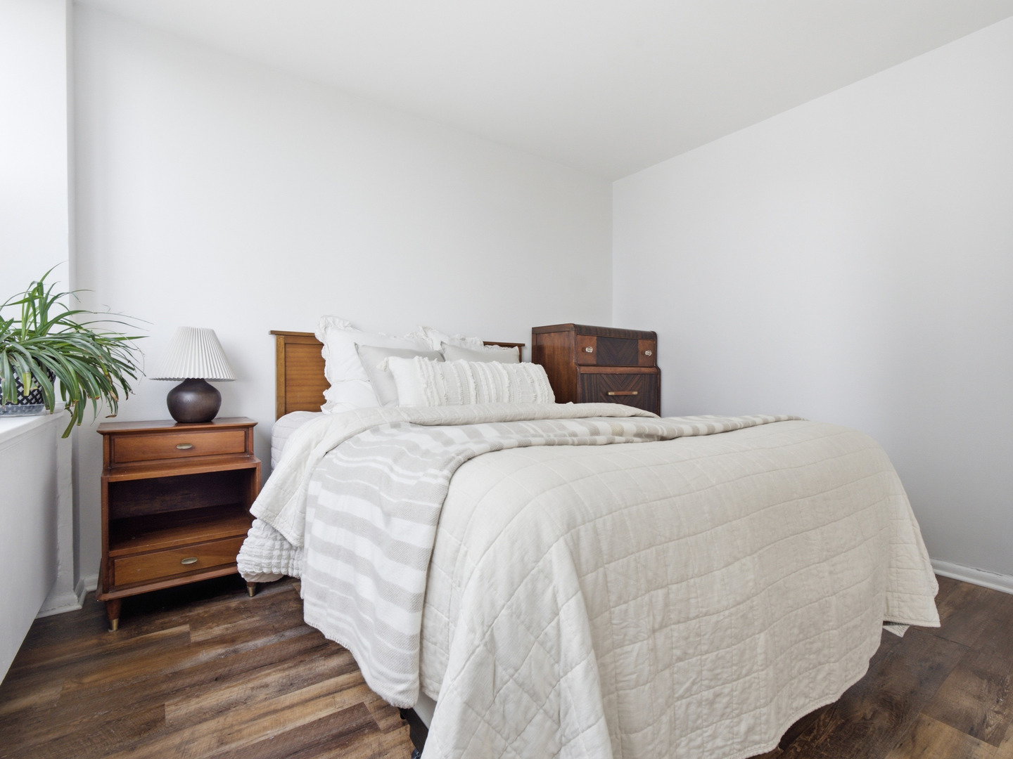 4250 N Marine Drive Unit: 1123