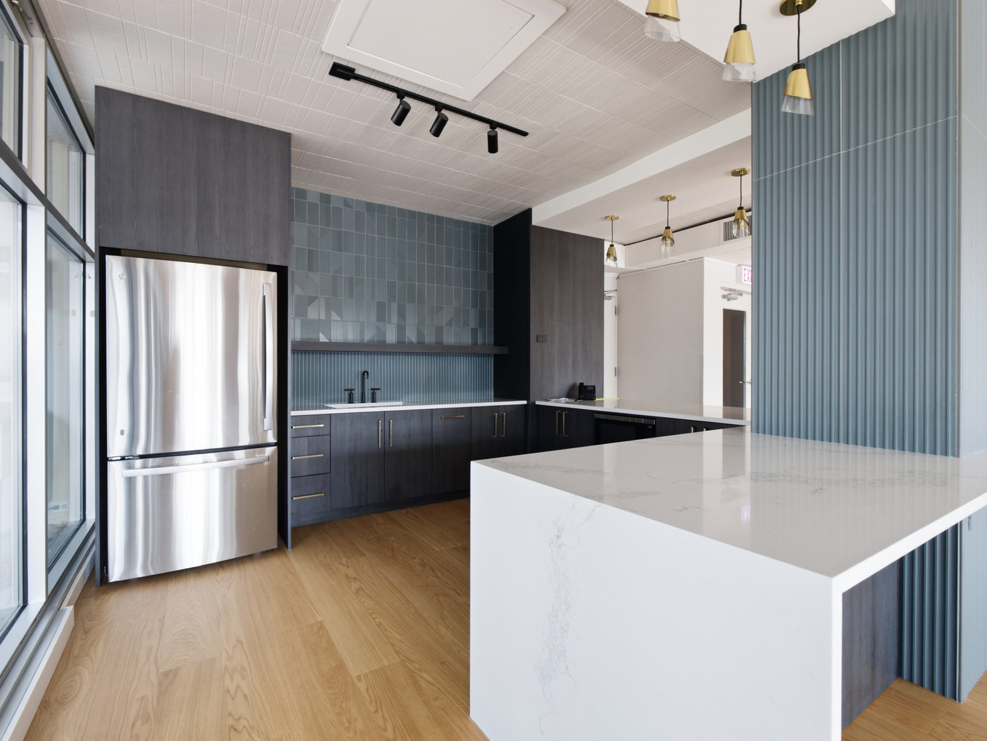 4250 N Marine Drive Unit: 1123